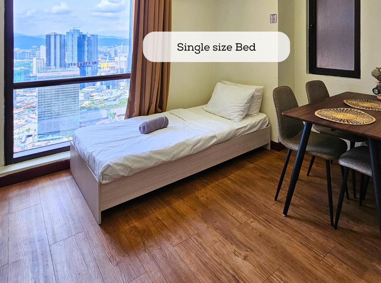 Bukit Bintang 1BR 5pax Walk to LRT & Monorail Stn by Cloud Host