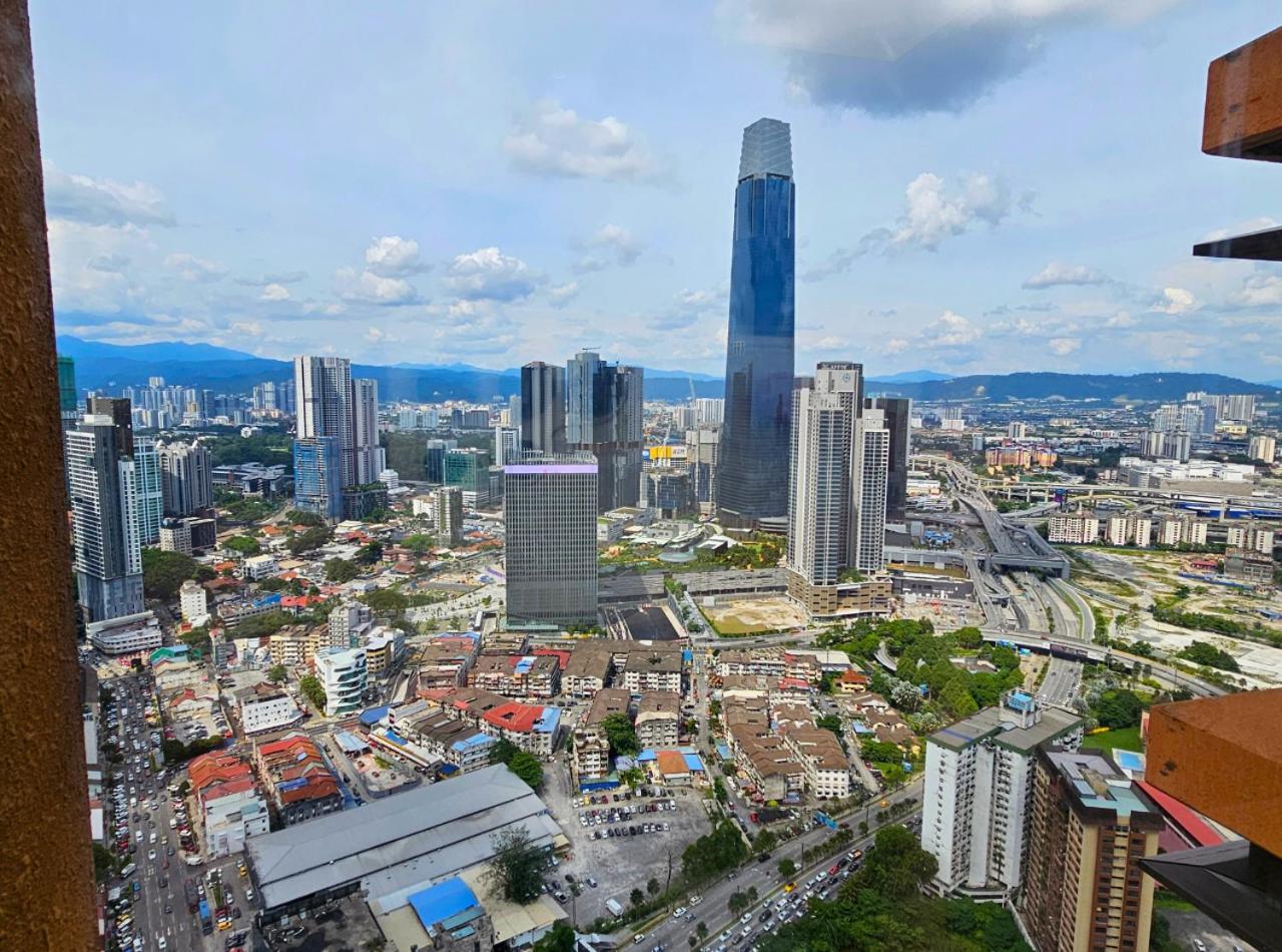 Bukit Bintang 1BR 5pax Walk to LRT & Monorail Stn by Cloud Host