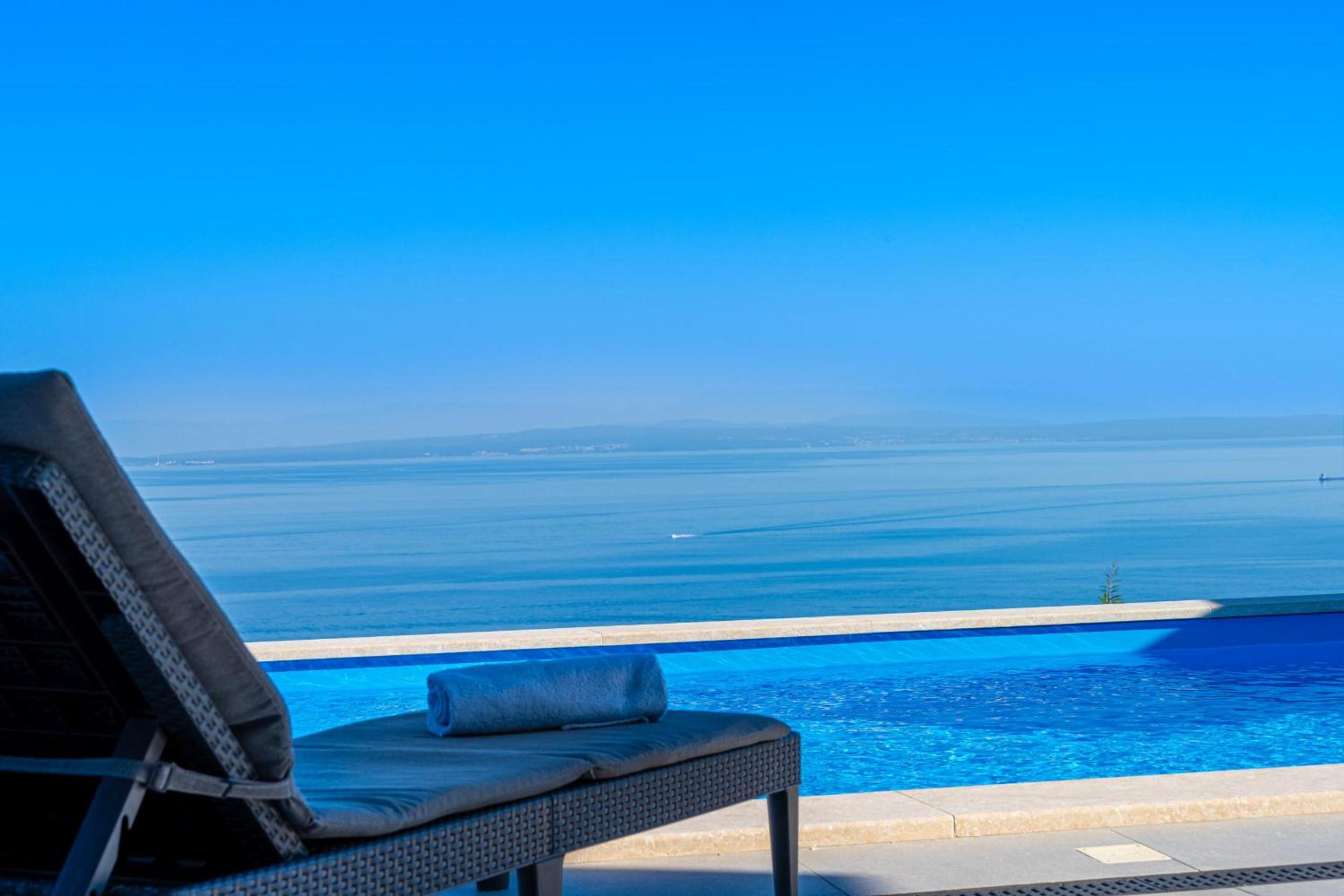 Villa Ziganto with a view of the Kvarner Bay view 4