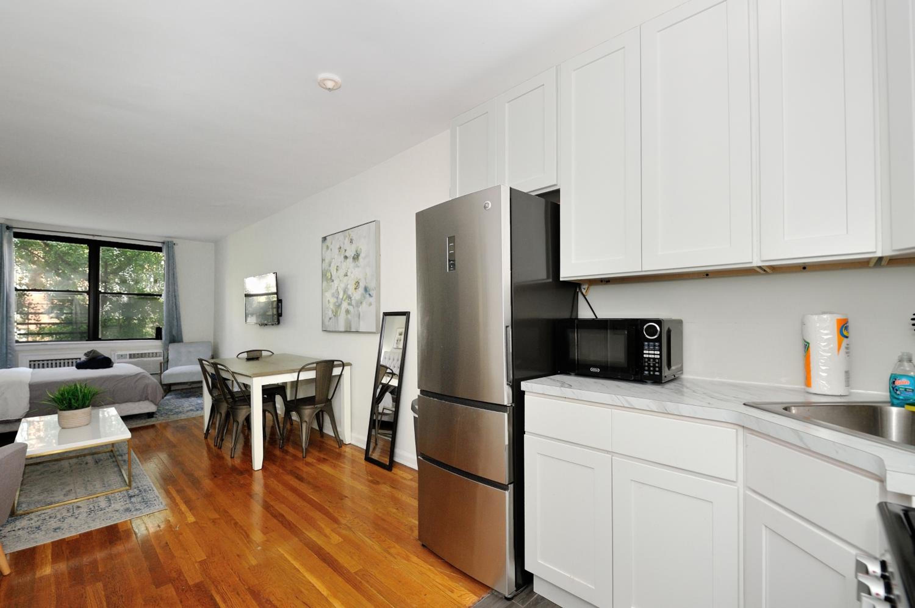 Amazing and Spacious Furnished Studio, East side