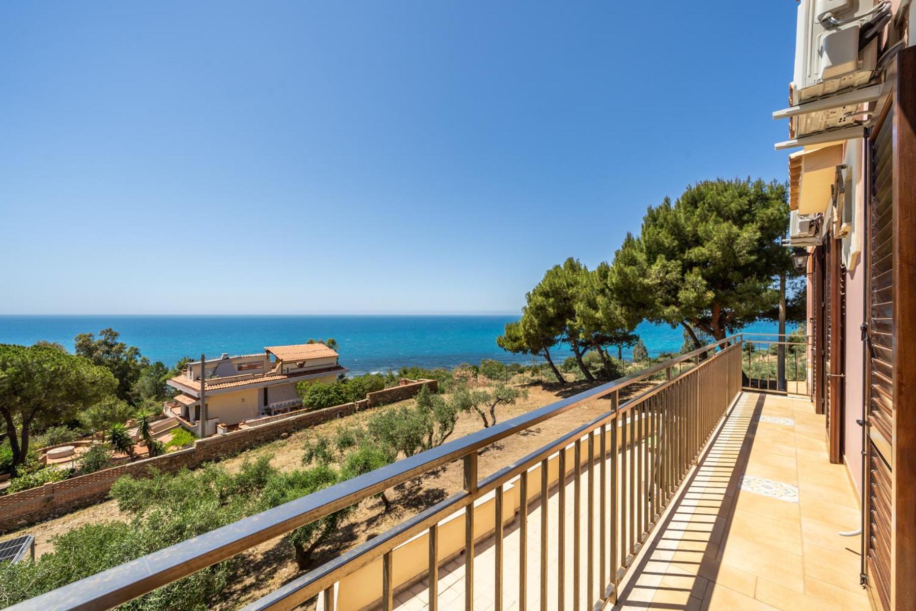 Villa Rosa sul mare