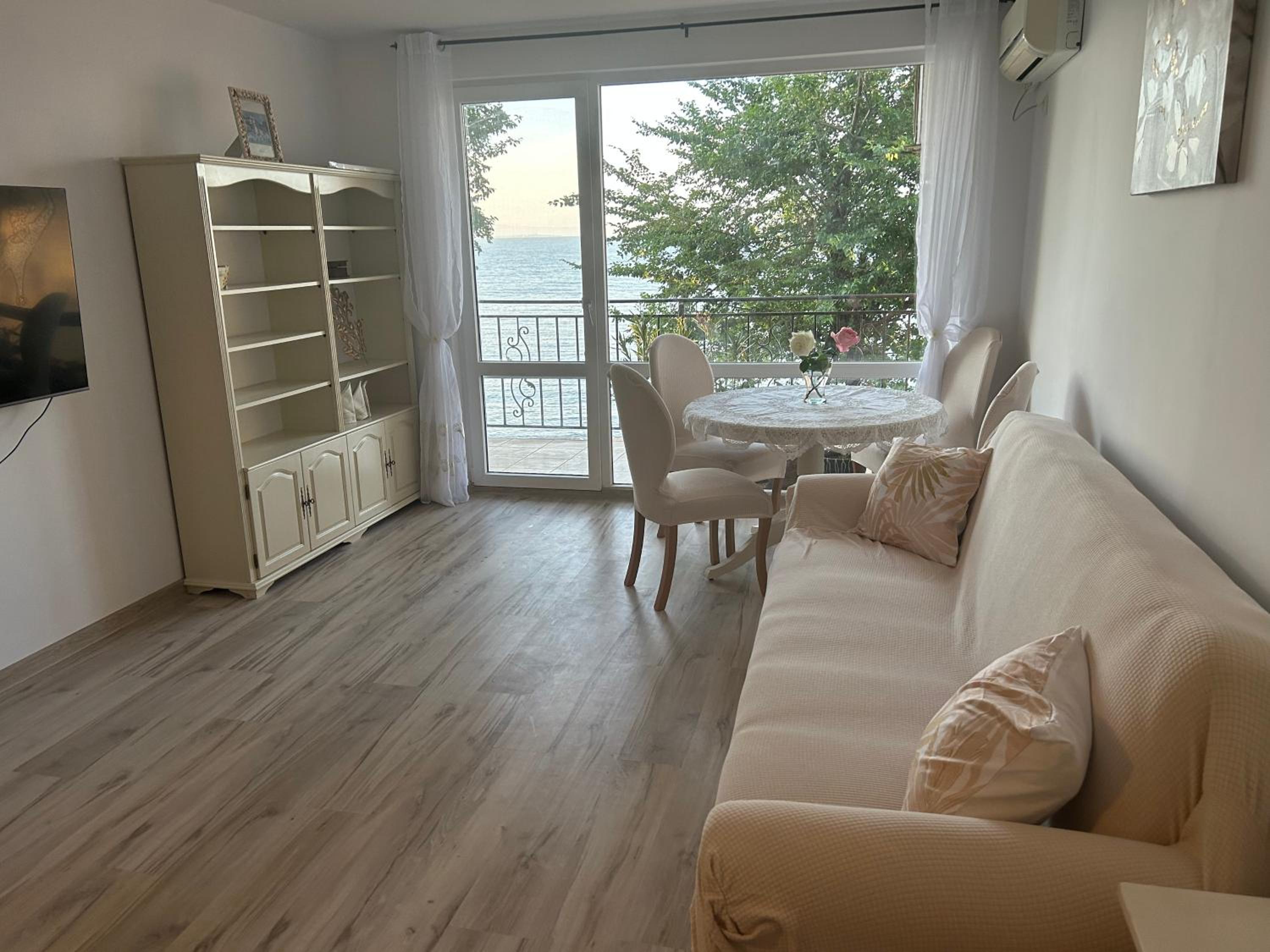 Golden Luxury on the Sand, Chernomoretz, Bulgaria