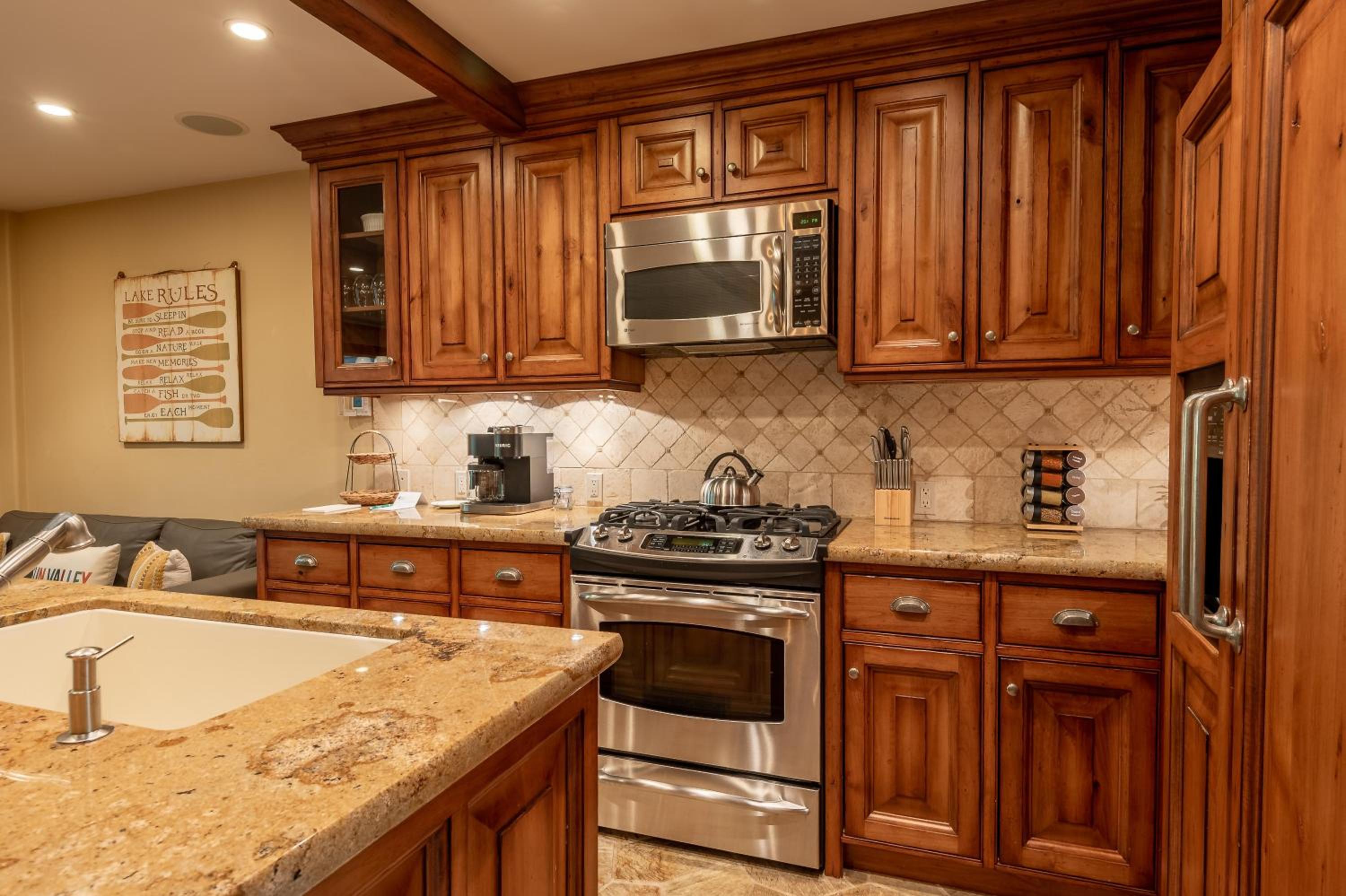 Ketchum Vacations - Andora Villa Condo 108 - Property Image 1