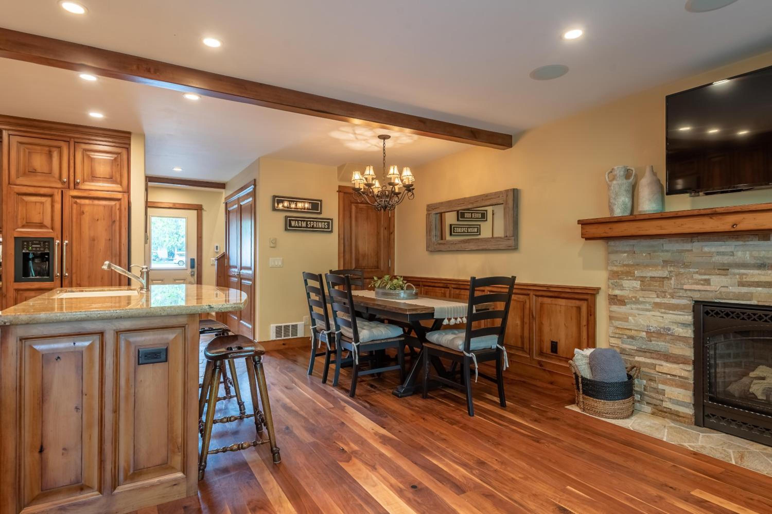 Ketchum Vacations - Andora Villa Condo 108 - Property Image 1