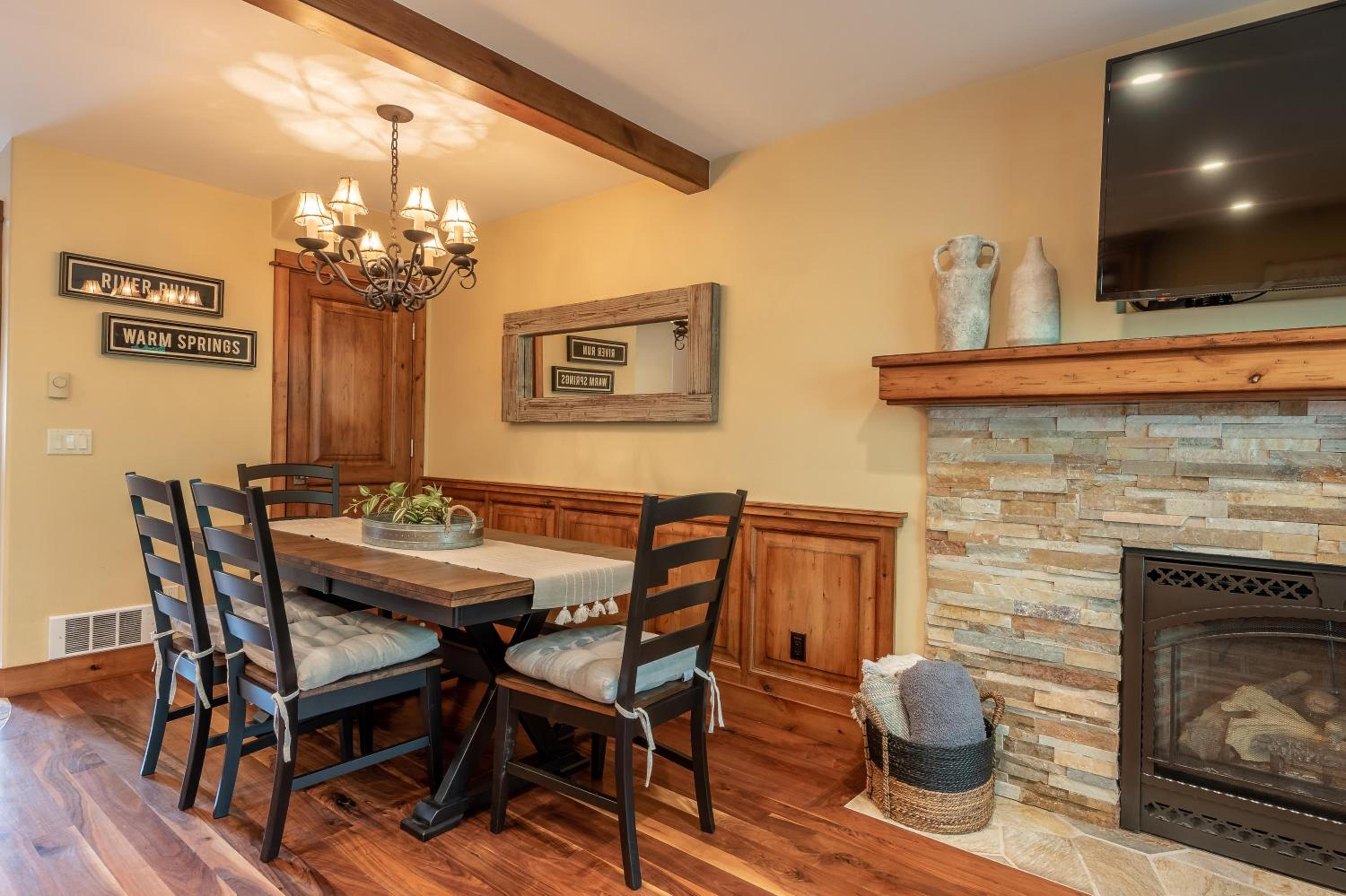 Ketchum Vacations - Andora Villa Condo 108 - Property Image 2