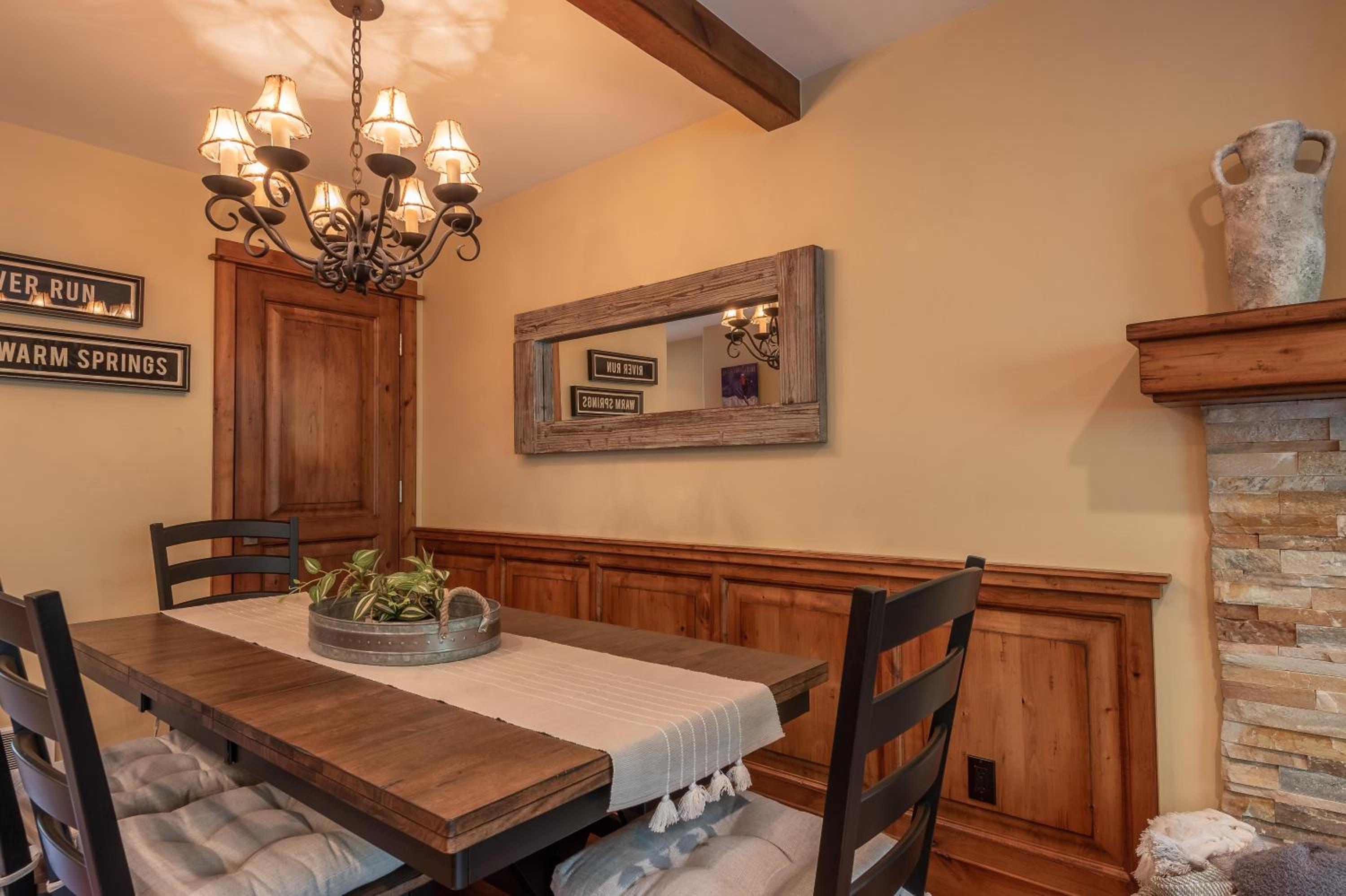 Ketchum Vacations - Andora Villa Condo 108 - Property Image 4