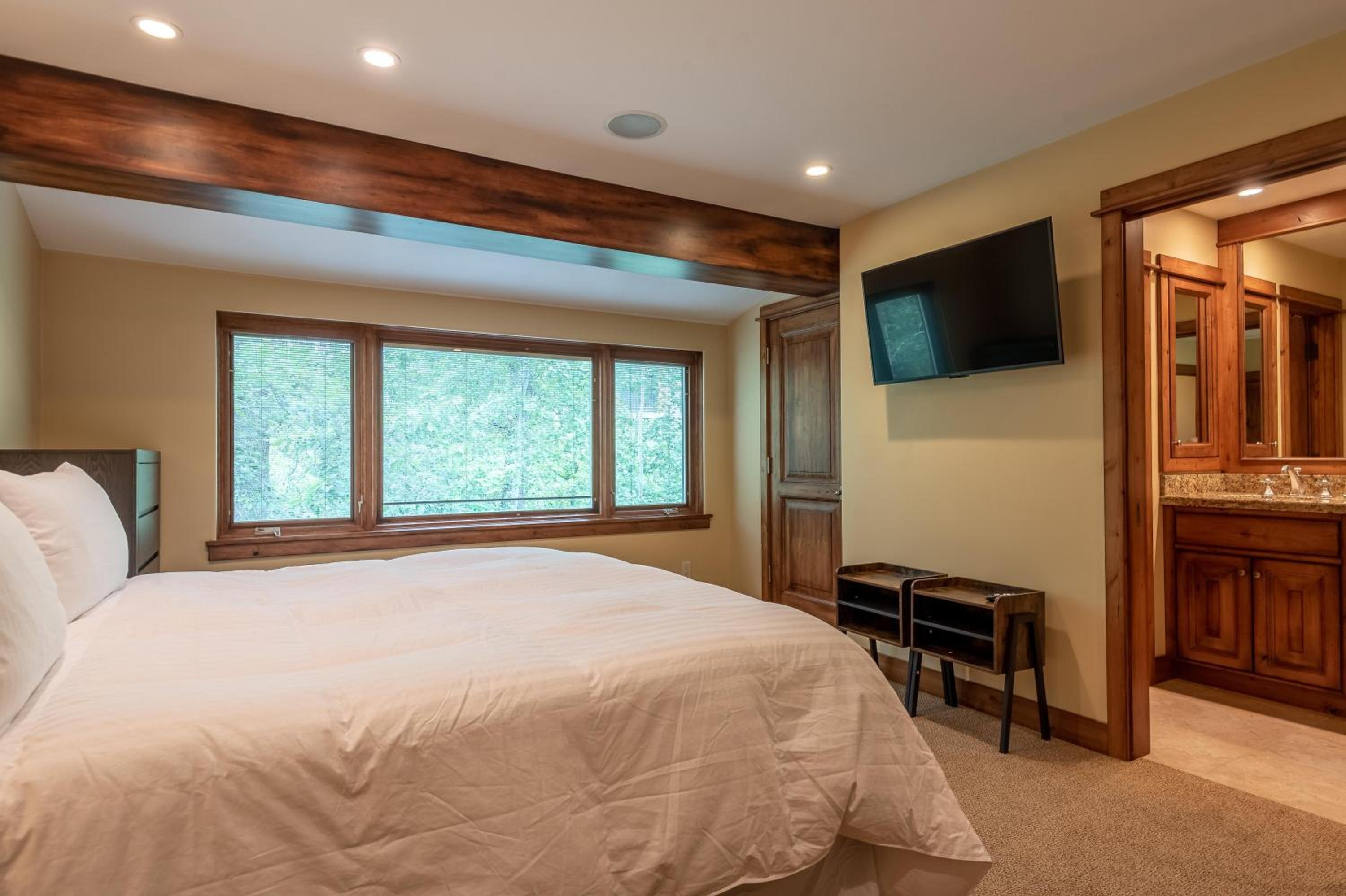 Ketchum Vacations - Andora Villa Condo 108 - Property Image 12