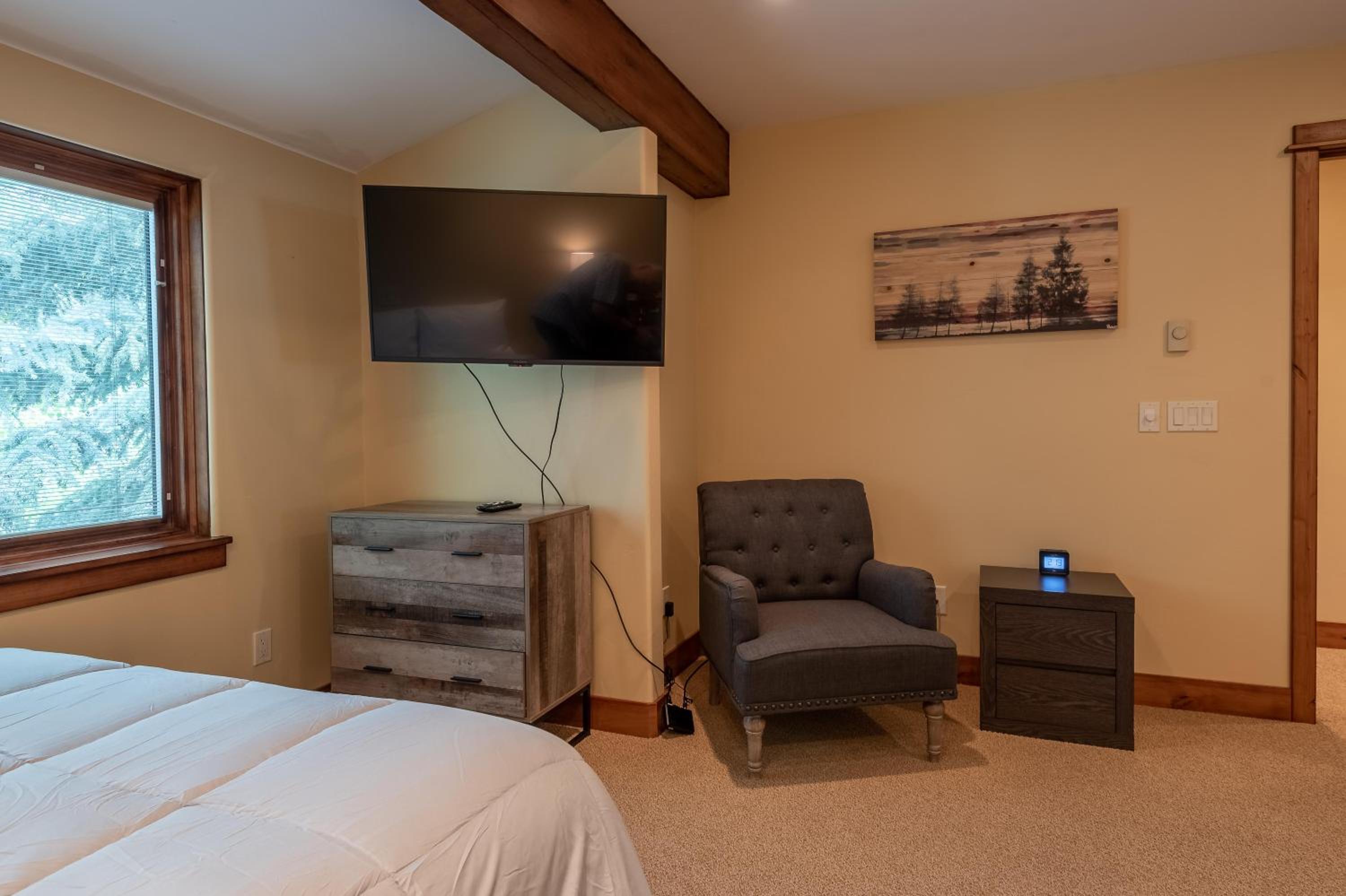 Ketchum Vacations - Andora Villa Condo 108 - Property Image 7