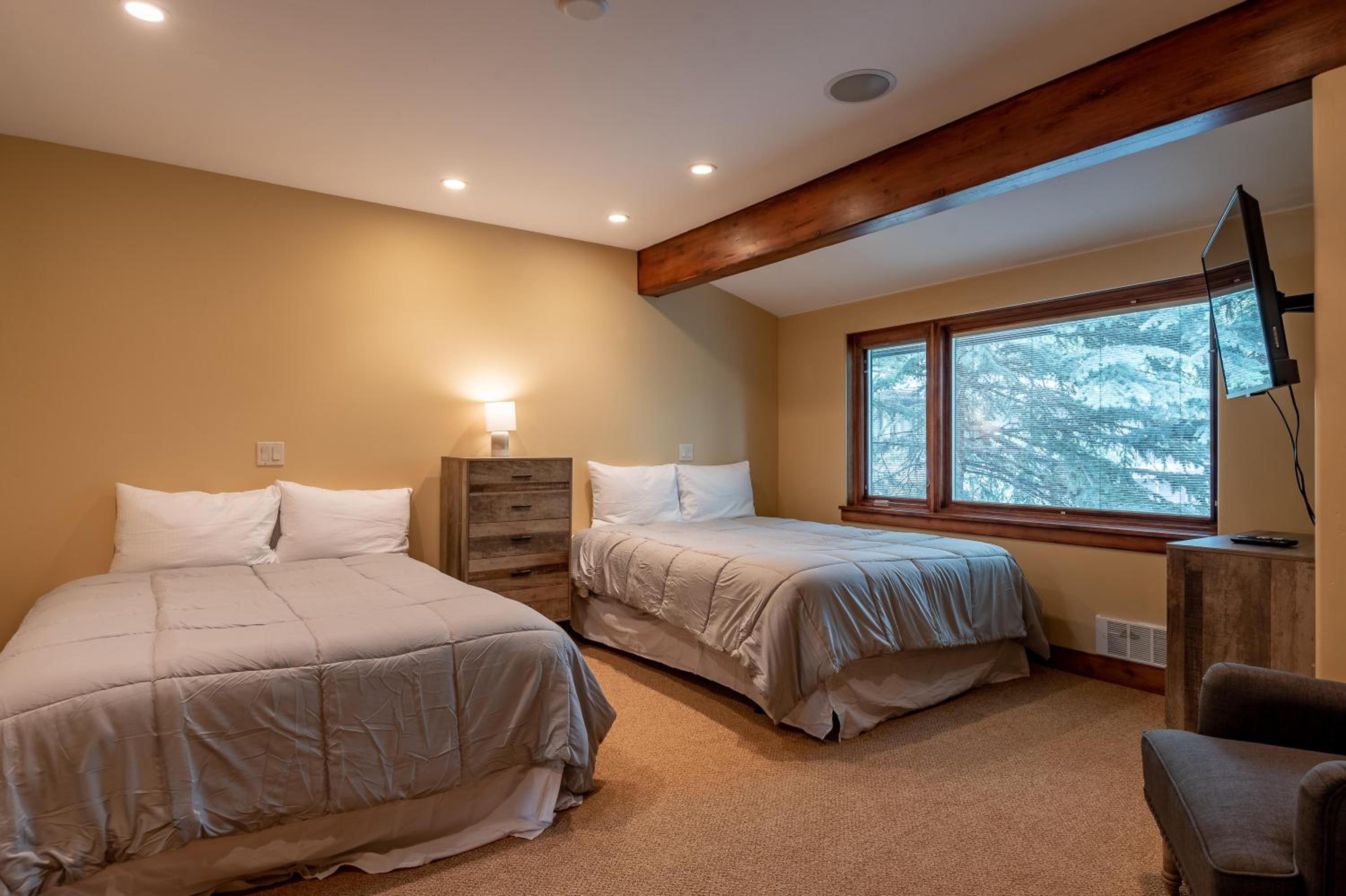 Ketchum Vacations - Andora Villa Condo 108 - Property Image 5