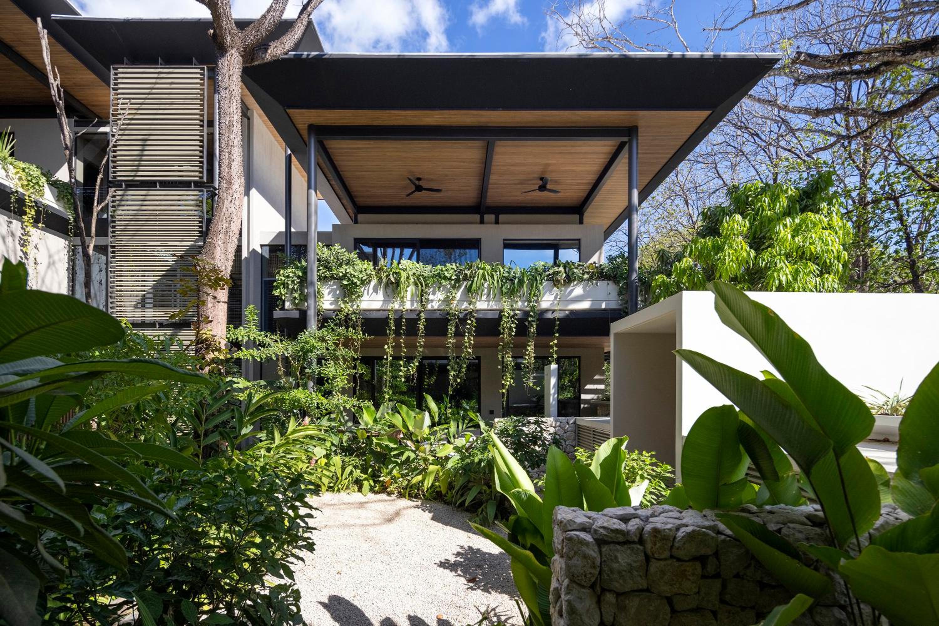 Hotel QUIN Surf Residence Nosara - Image 1