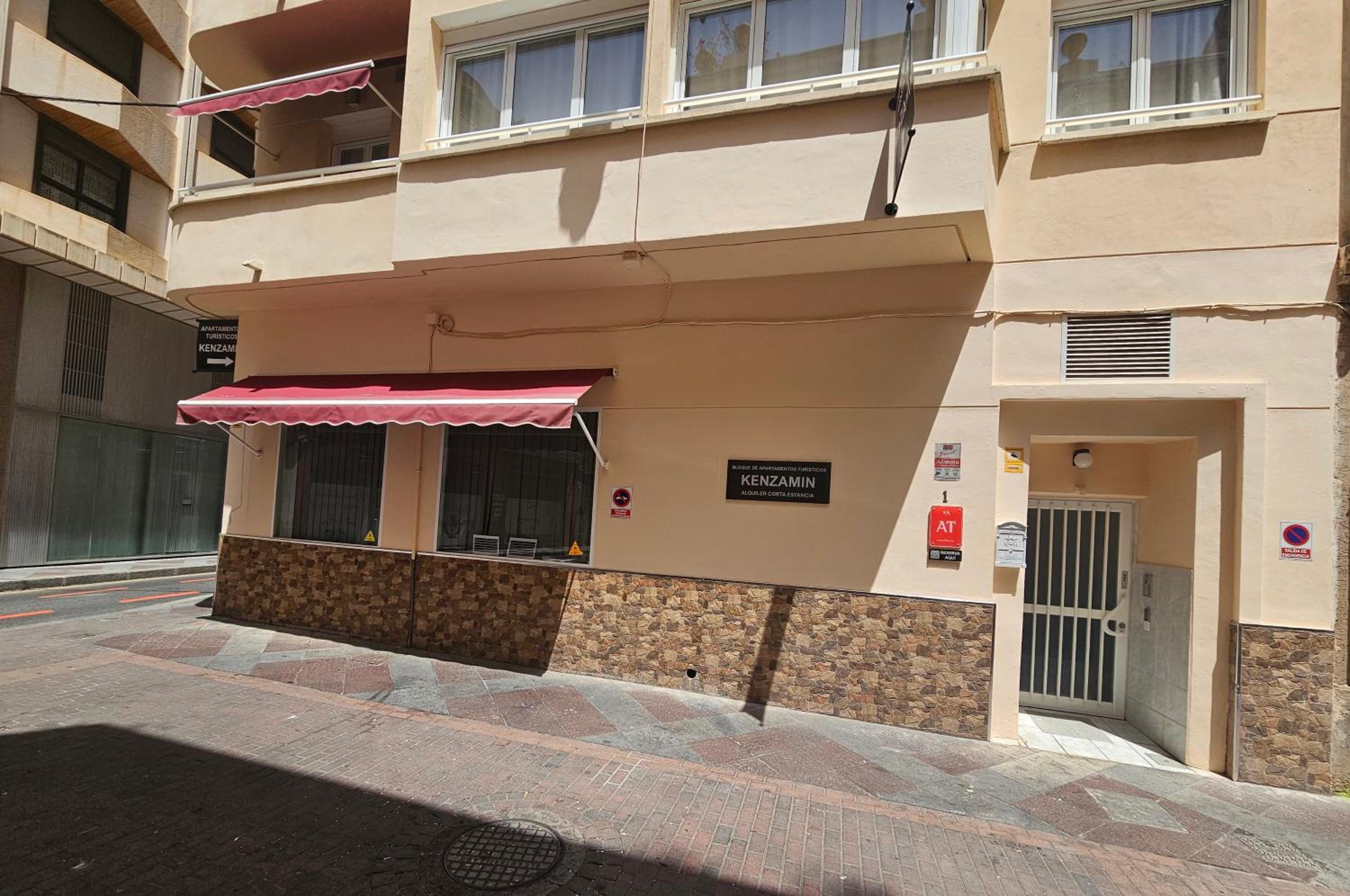 Apartamentos Turísticos KENZAMIN