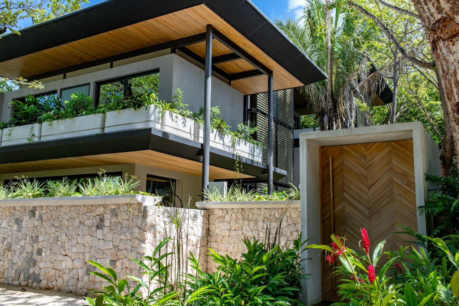 QUIN Surf Residence Nosara