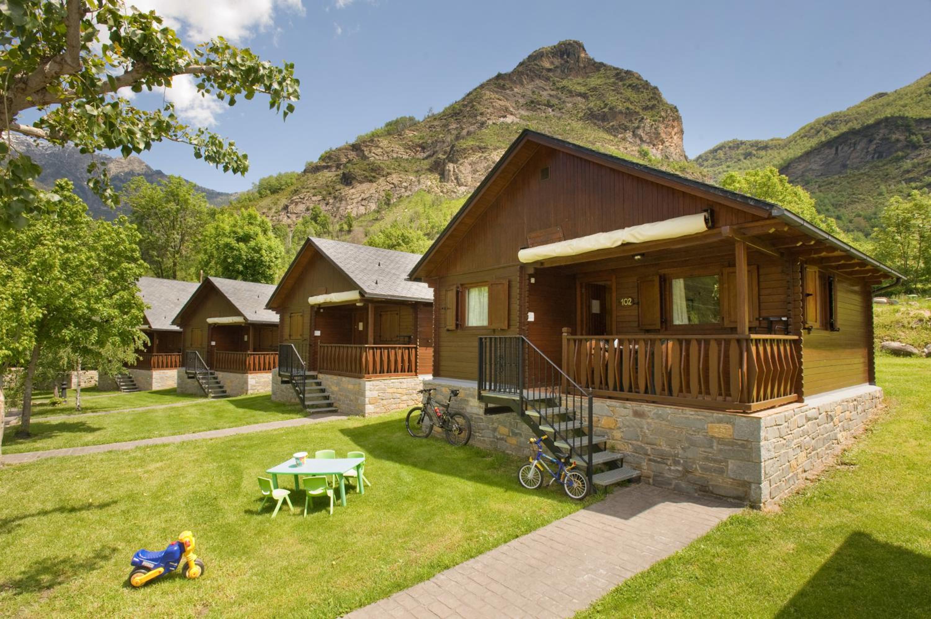 Bungalows La Borda d´Arnaldet view 2