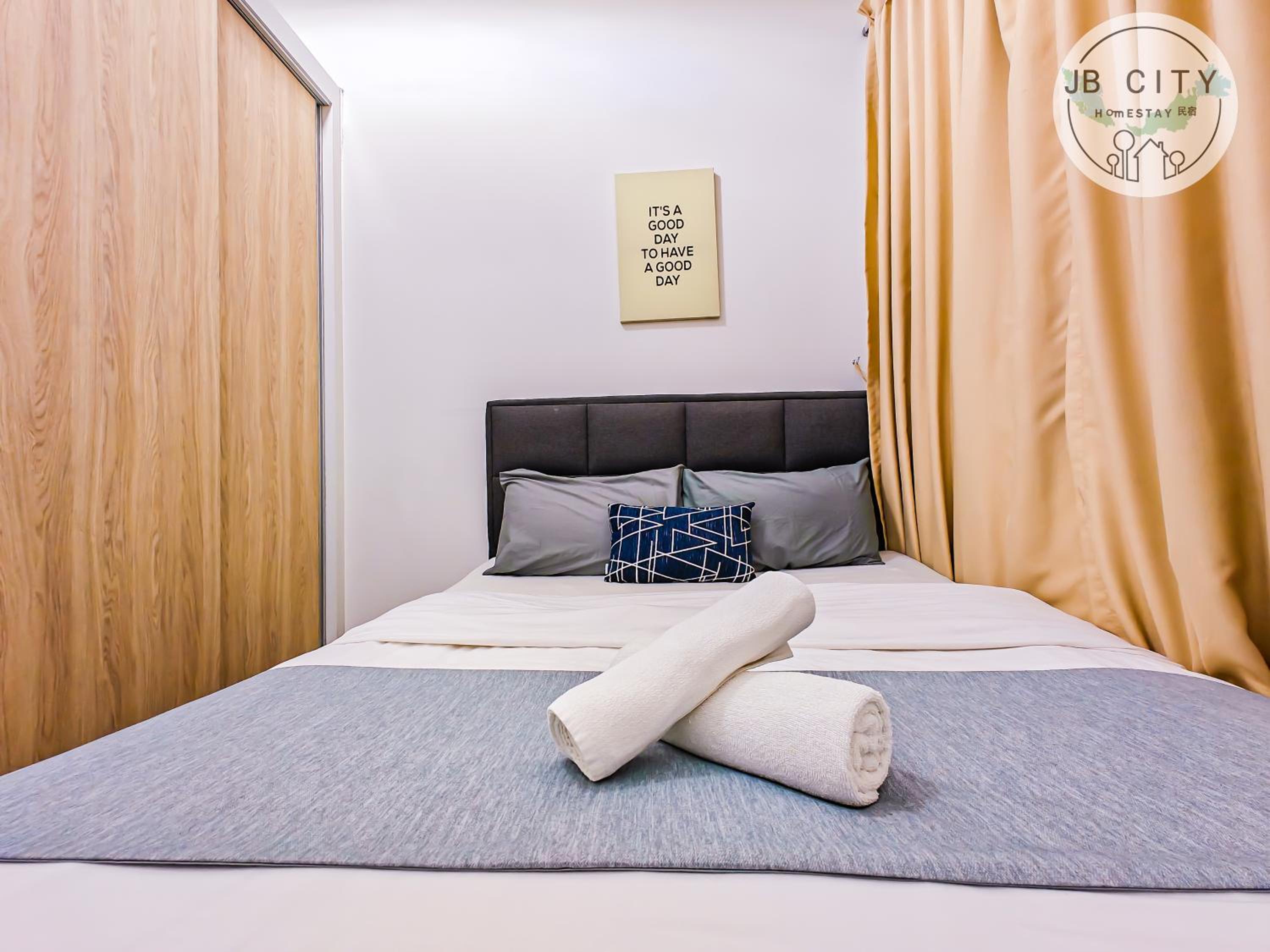 Mid Valley Southkey Mosaic by RR JBcity