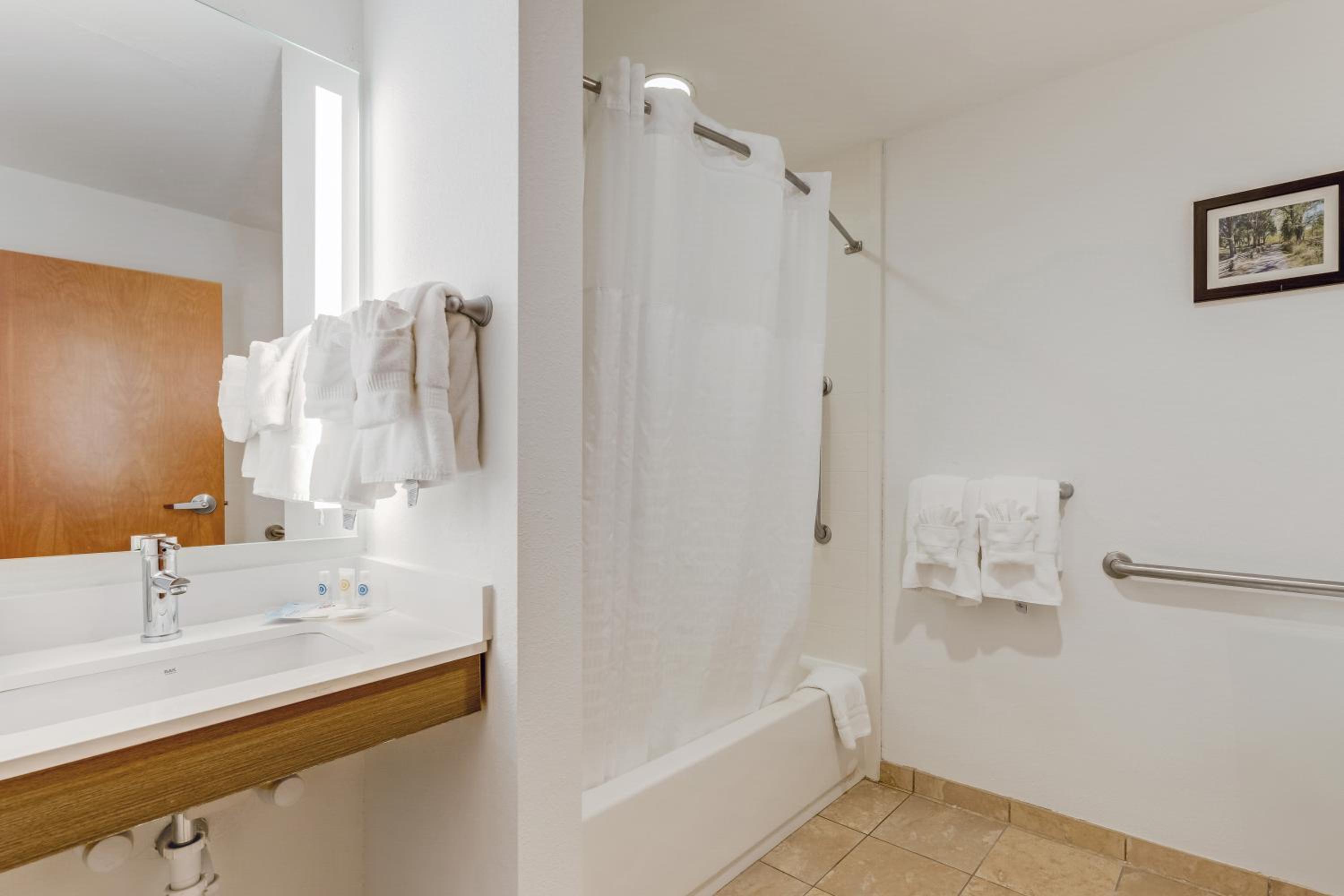 Murfreesboro Vacations - Comfort Suites - Property Image 19