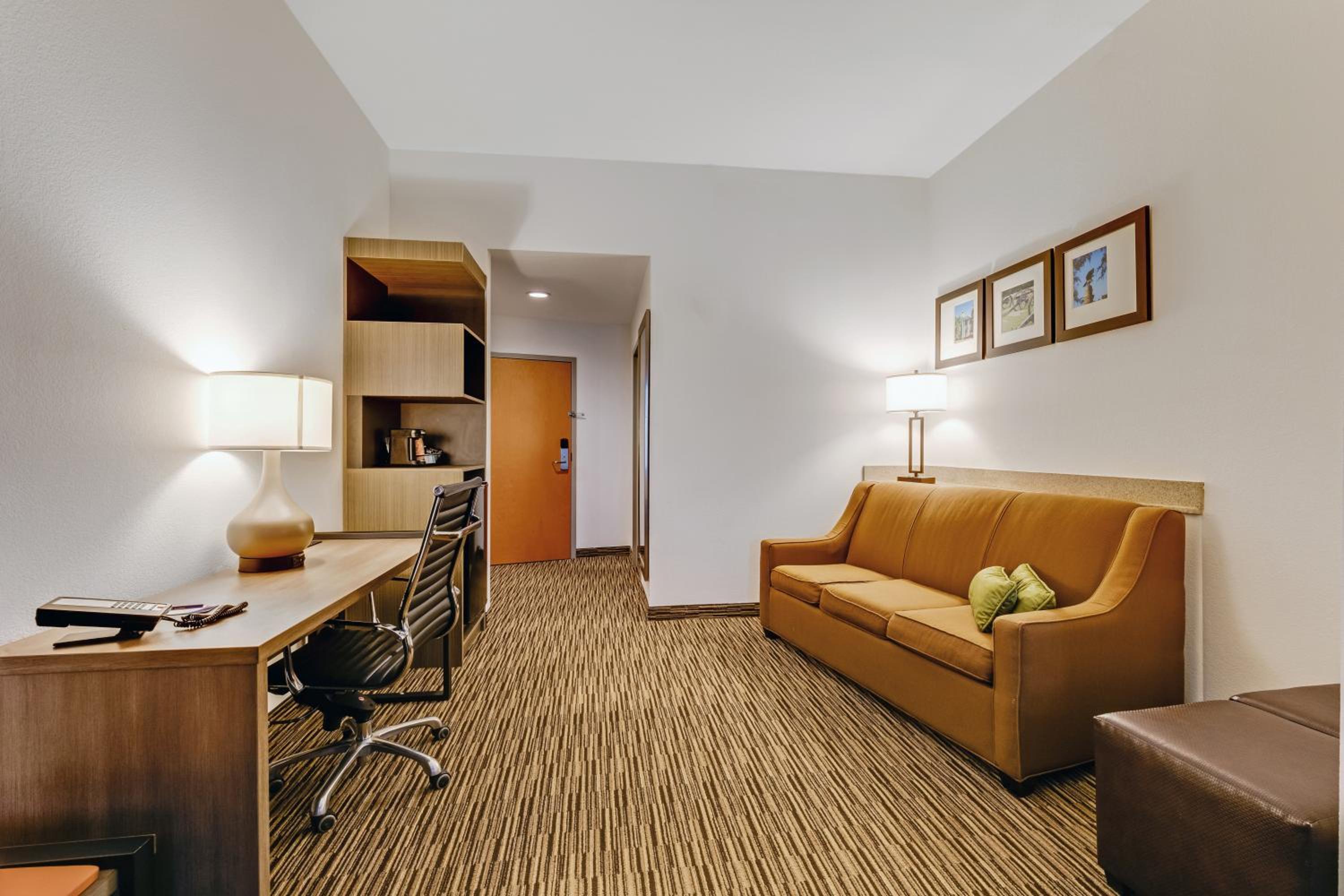 Murfreesboro Vacations - Comfort Suites - Property Image 20
