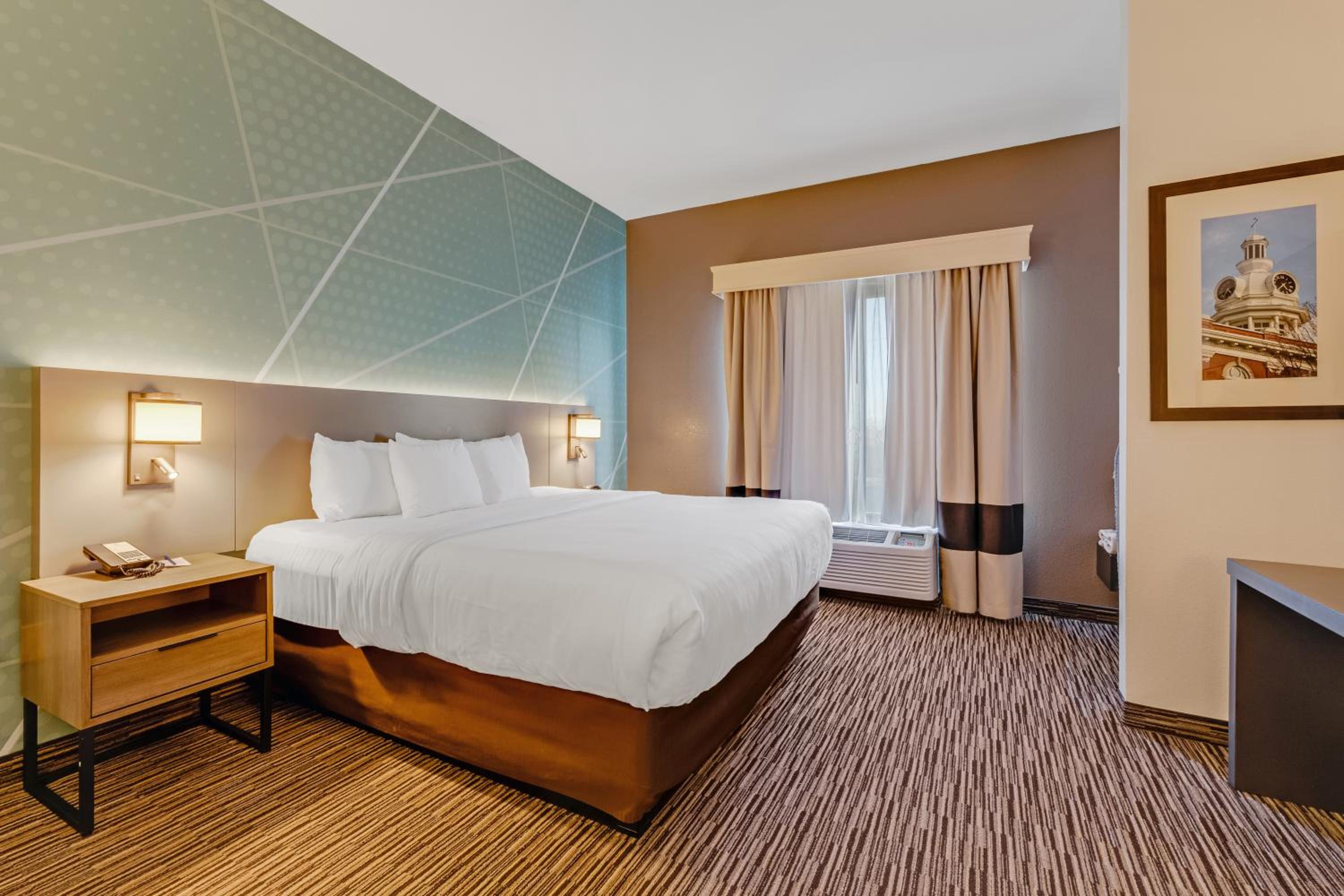 Murfreesboro Vacations - Comfort Suites - Property Image 23