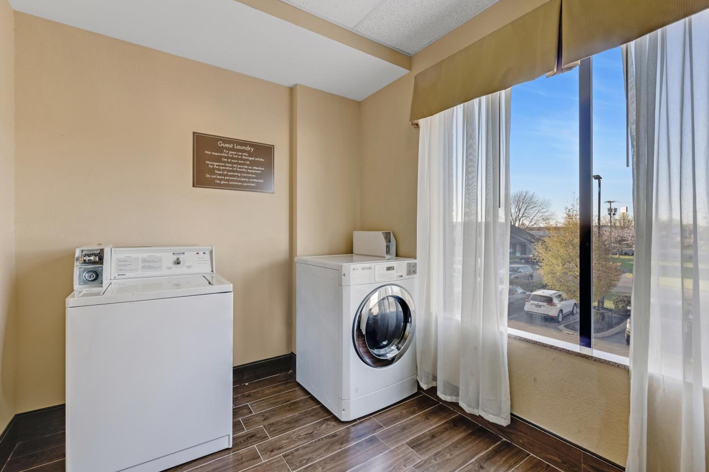 Murfreesboro Vacations - Comfort Suites - Property Image 25
