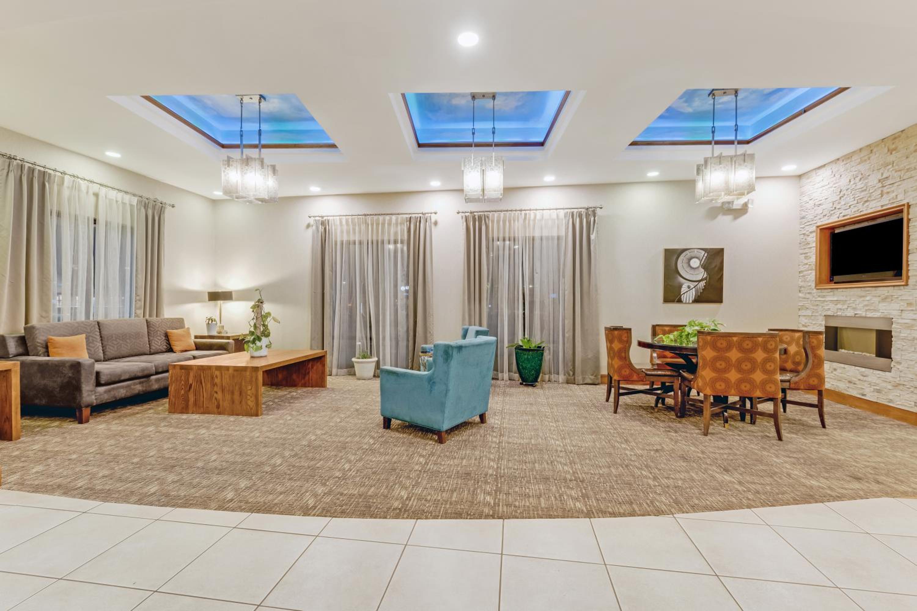 Murfreesboro Vacations - Comfort Suites - Property Image 28
