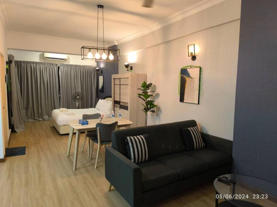 19-16 Casa Mutiara-Sweet Home city view