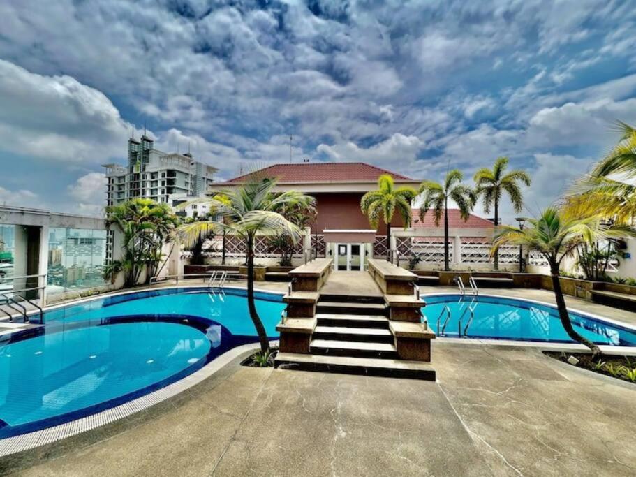 19-16 Casa Mutiara-Sweet Home city view
