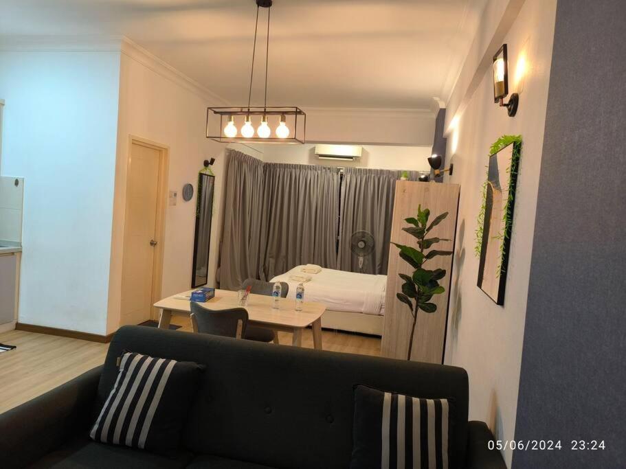 19-16 Casa Mutiara-Sweet Home city view
