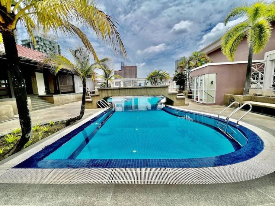 19-16 Casa Mutiara-Sweet Home city view