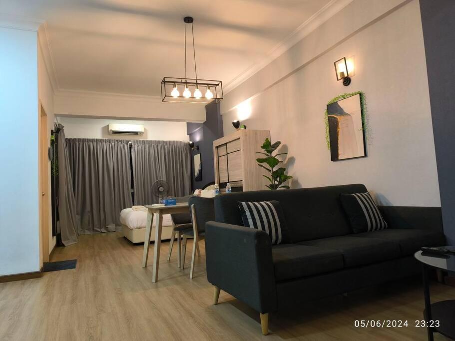 19-16 Casa Mutiara-Sweet Home city view