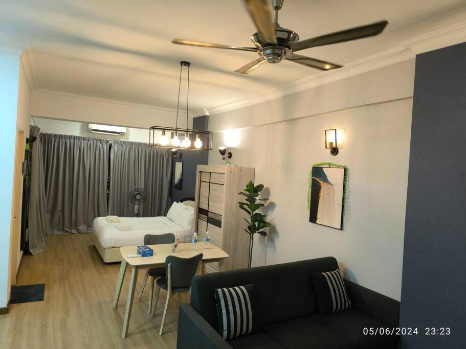19-16 Casa Mutiara-Sweet Home city view