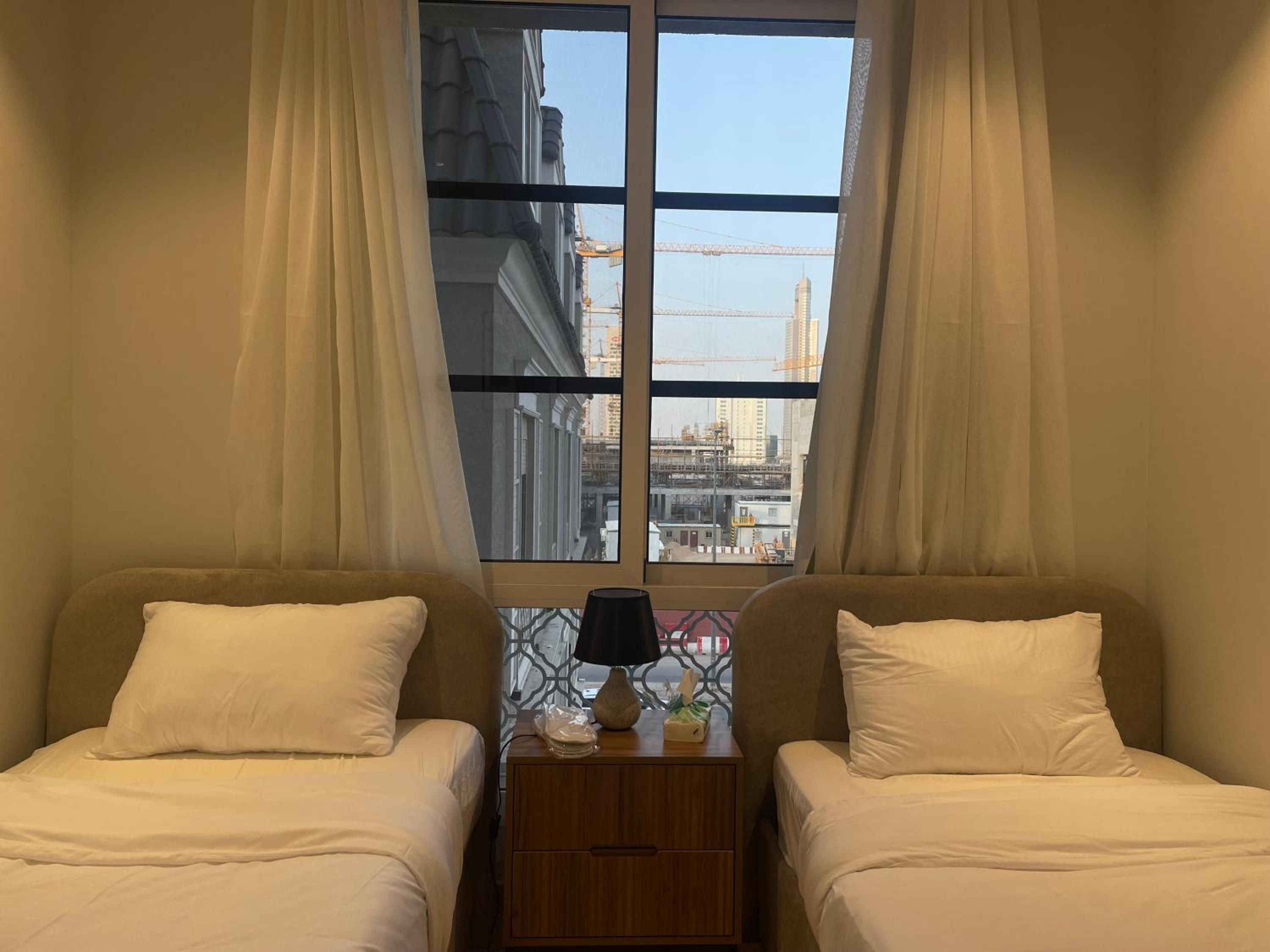 luxury Apartment Al Majdiah Residence,5