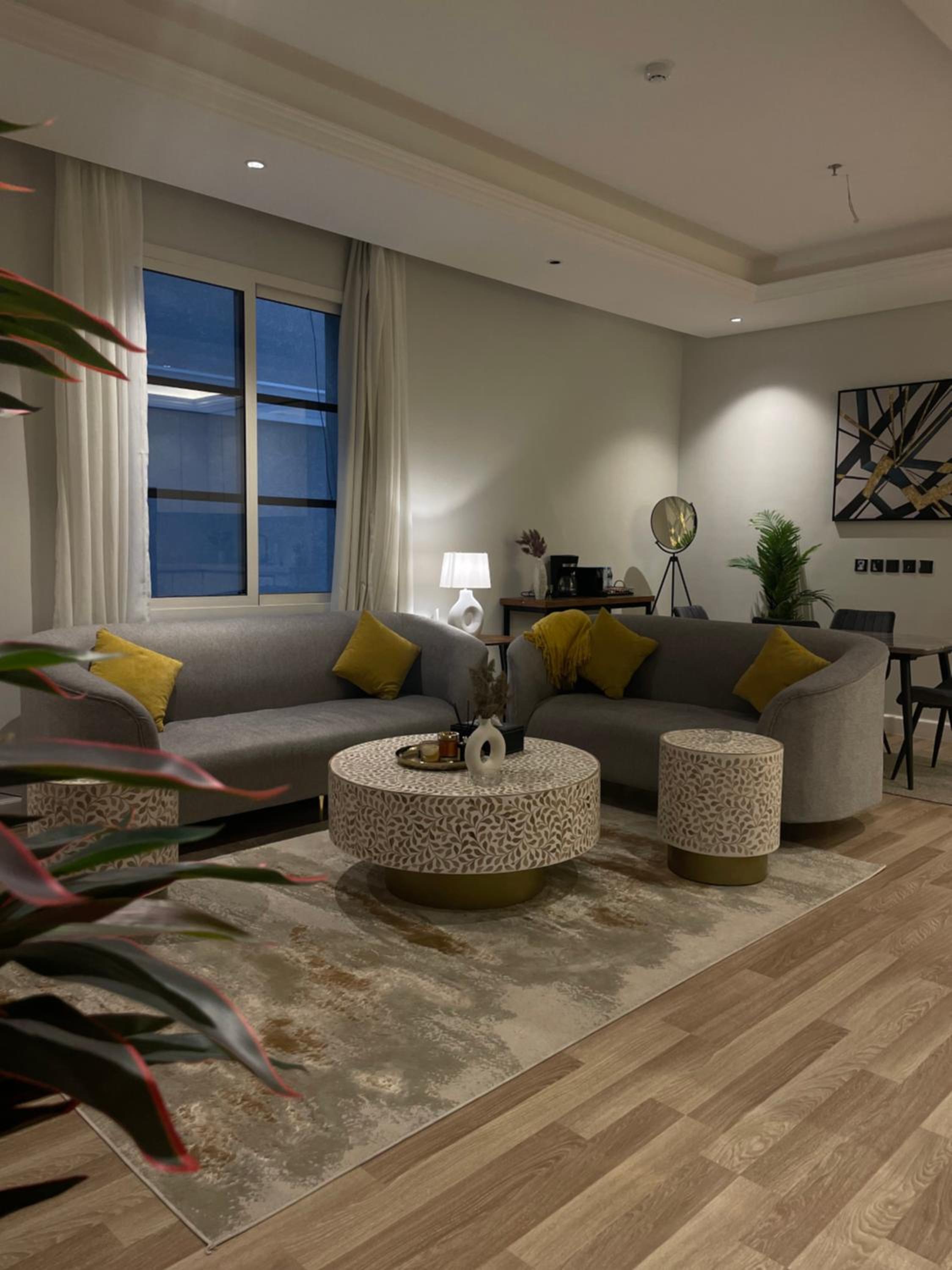 luxury Apartment Al Majdiah Residence,5
