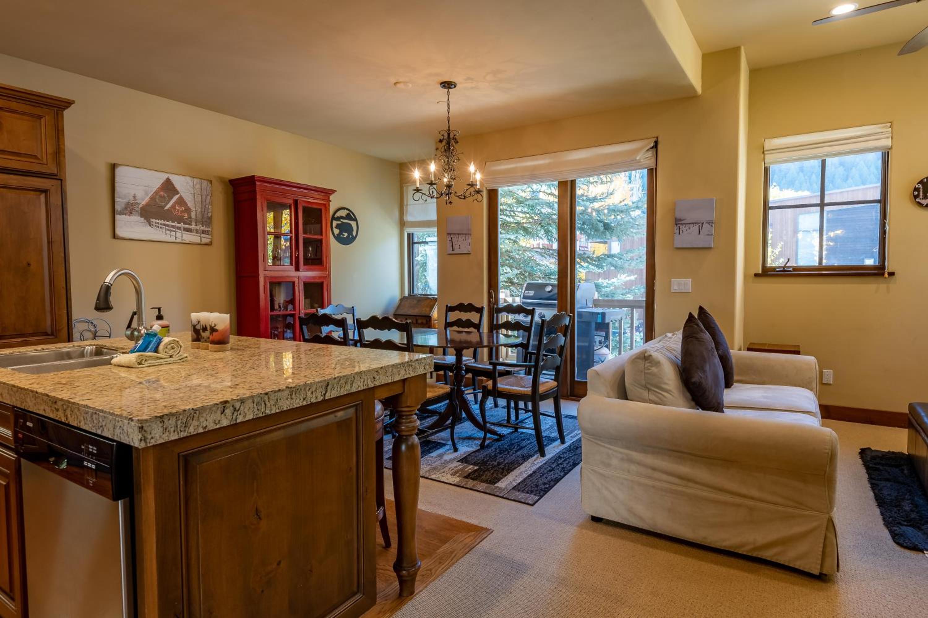 Ketchum Vacations - Deer Run Townhome 145A - Property Image 2