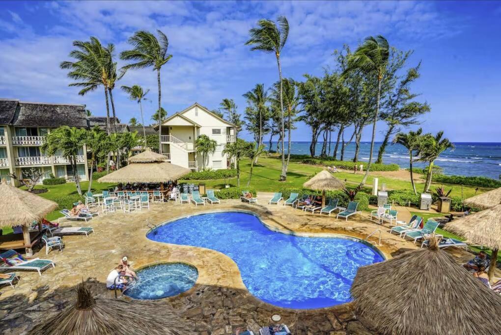 Beautiful OCEAN VIEW with free Parking & Top Floor view 5
