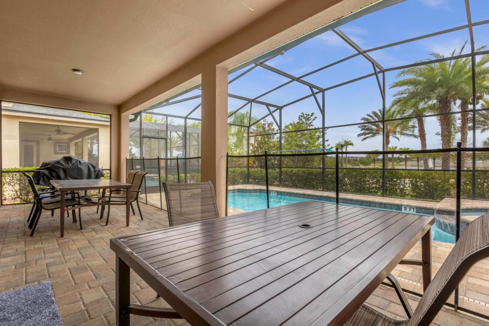 Stunning New 9BR Villa w Game Room Private Pool