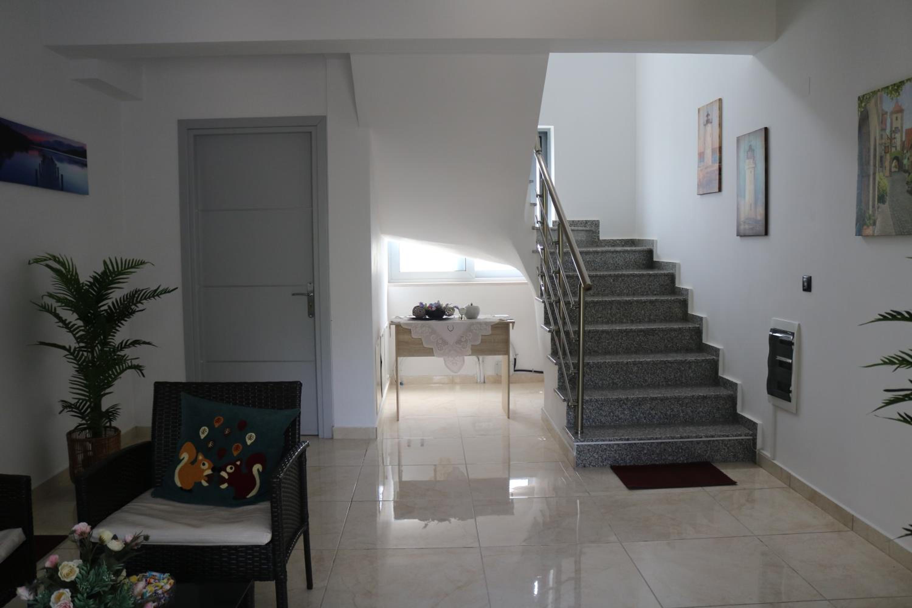 Michaelangelo Apartments photo 2