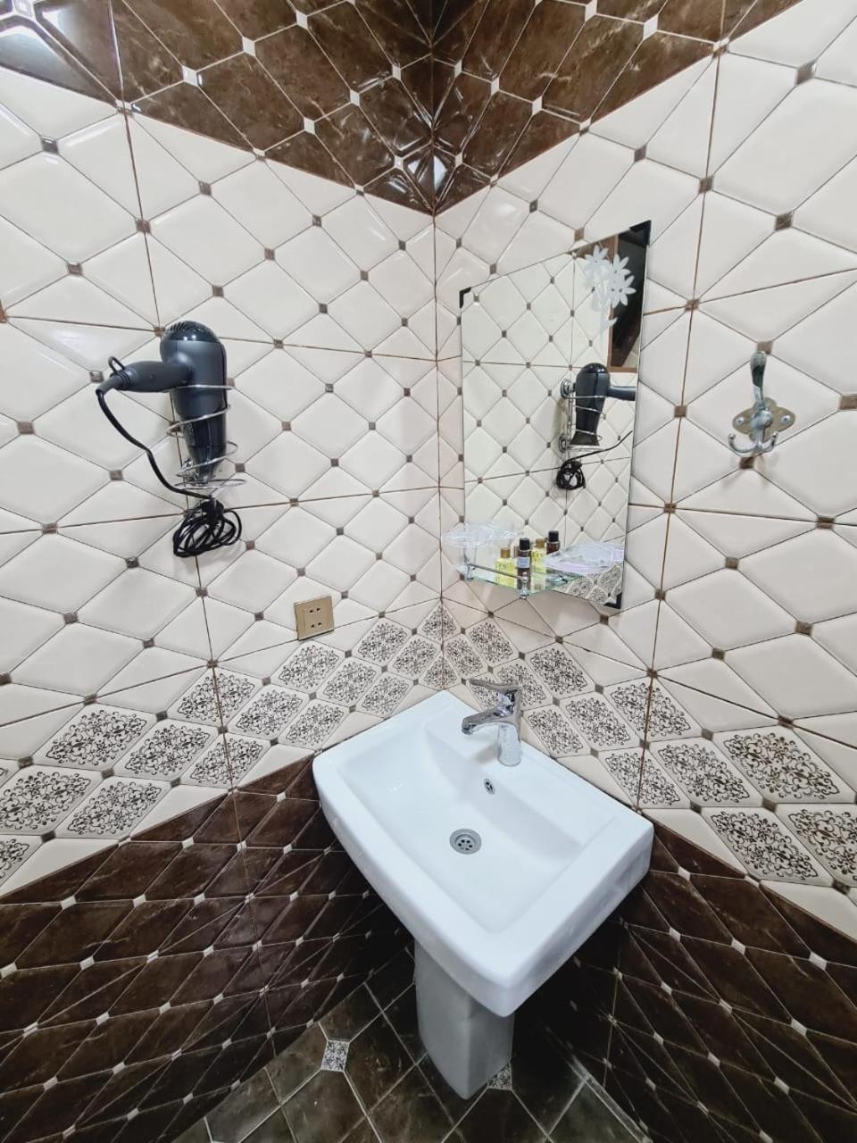 White Luxry villa OR