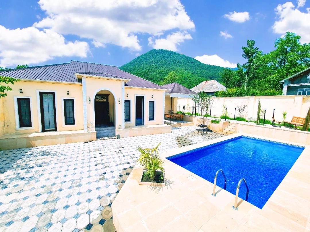 White Luxry villa OR