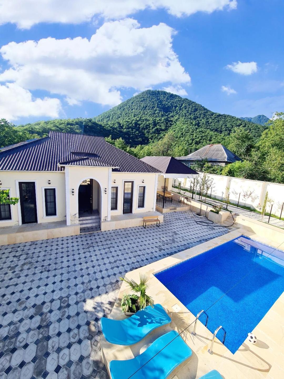 White Luxry villa OR