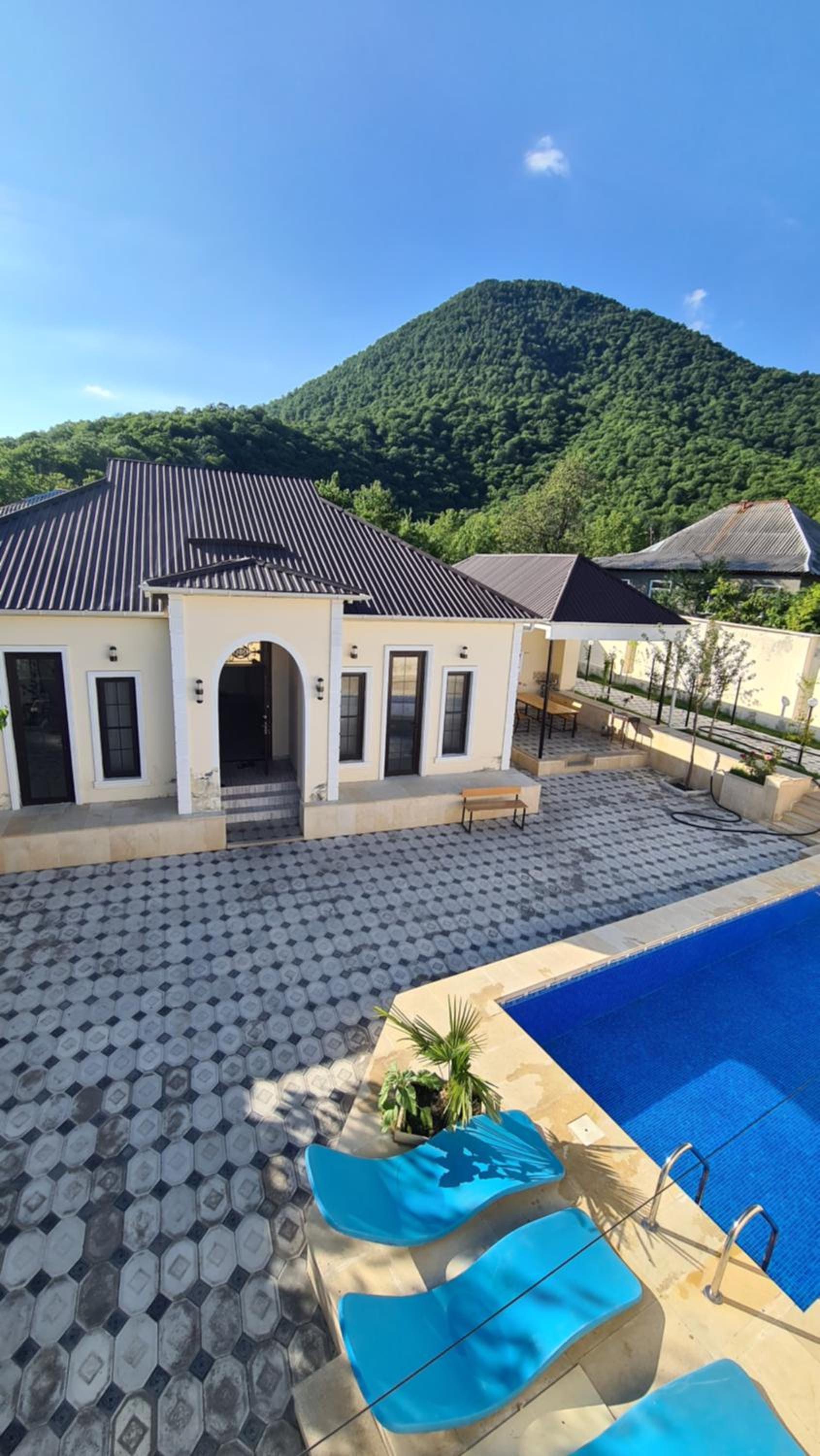 White Luxry villa OR