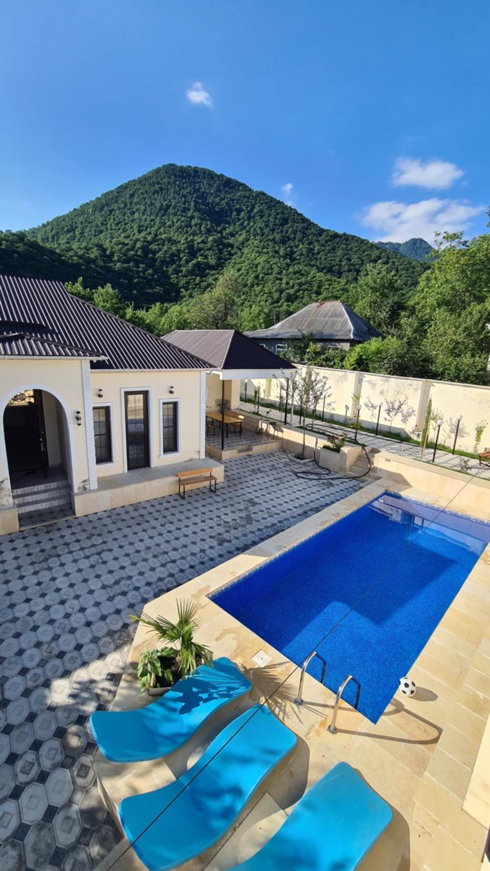 White Luxry villa OR
