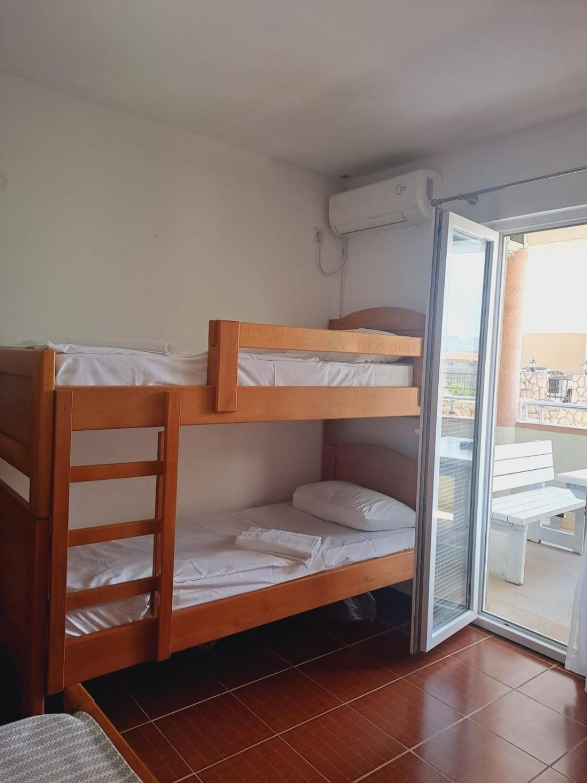 Sea House Apartments