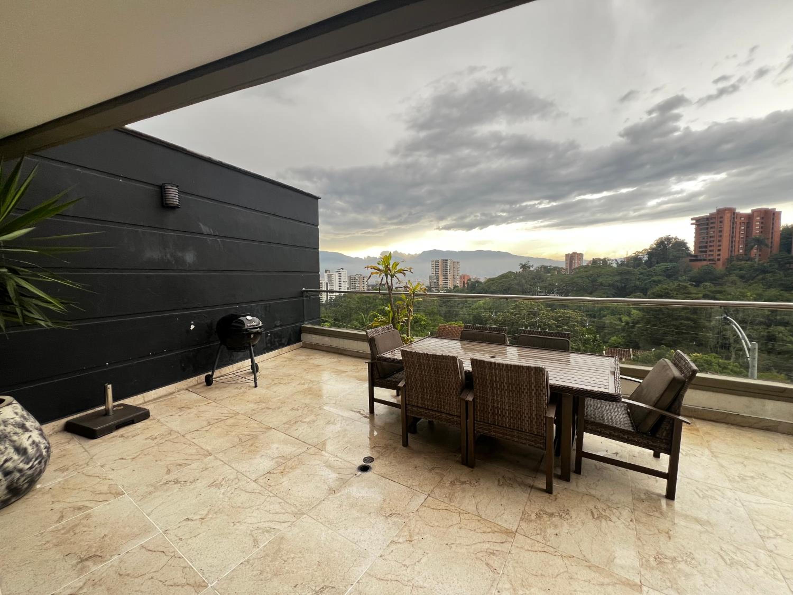 Modern Units Poblado with stunning view