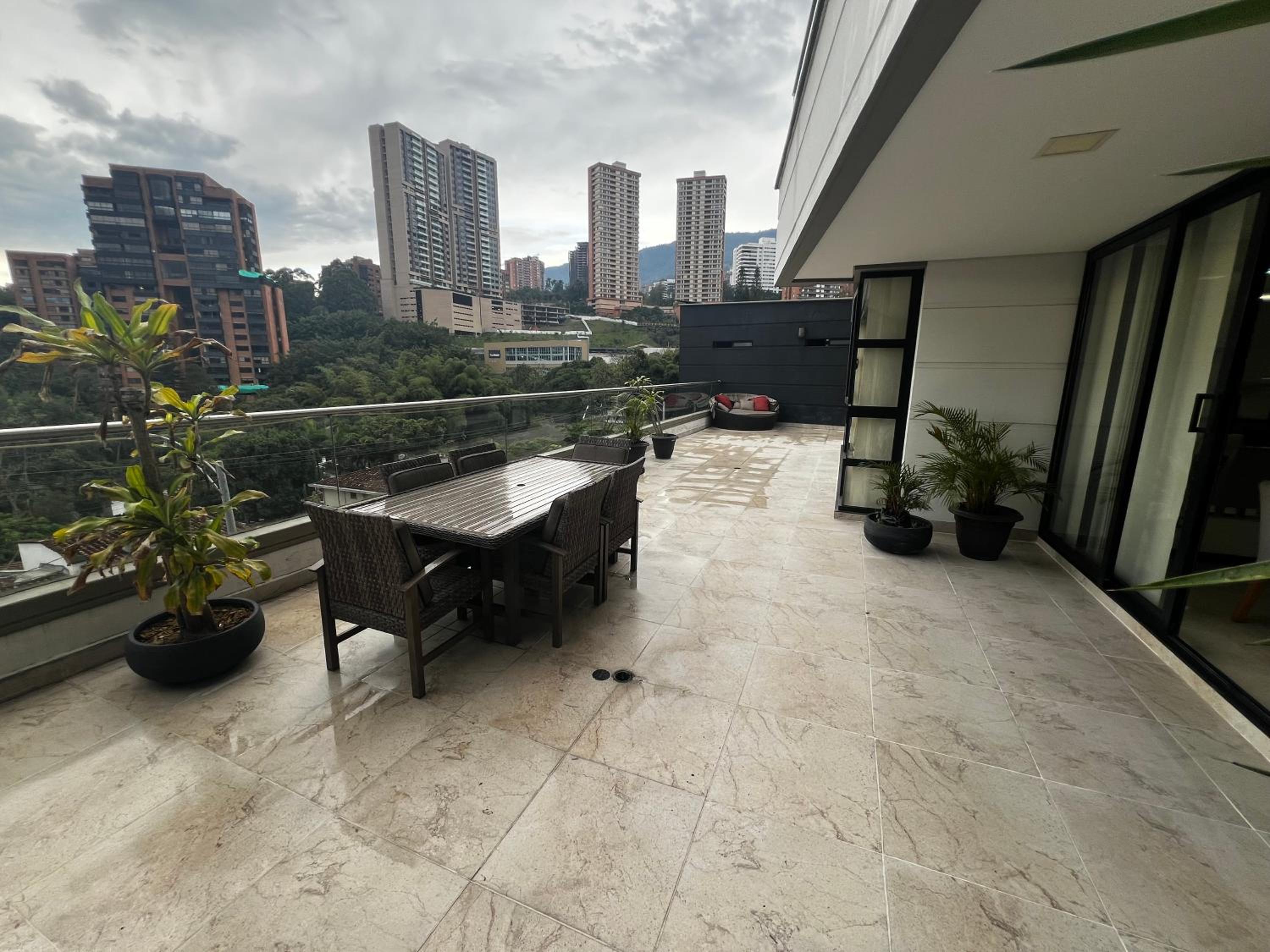 Modern Units Poblado with stunning view