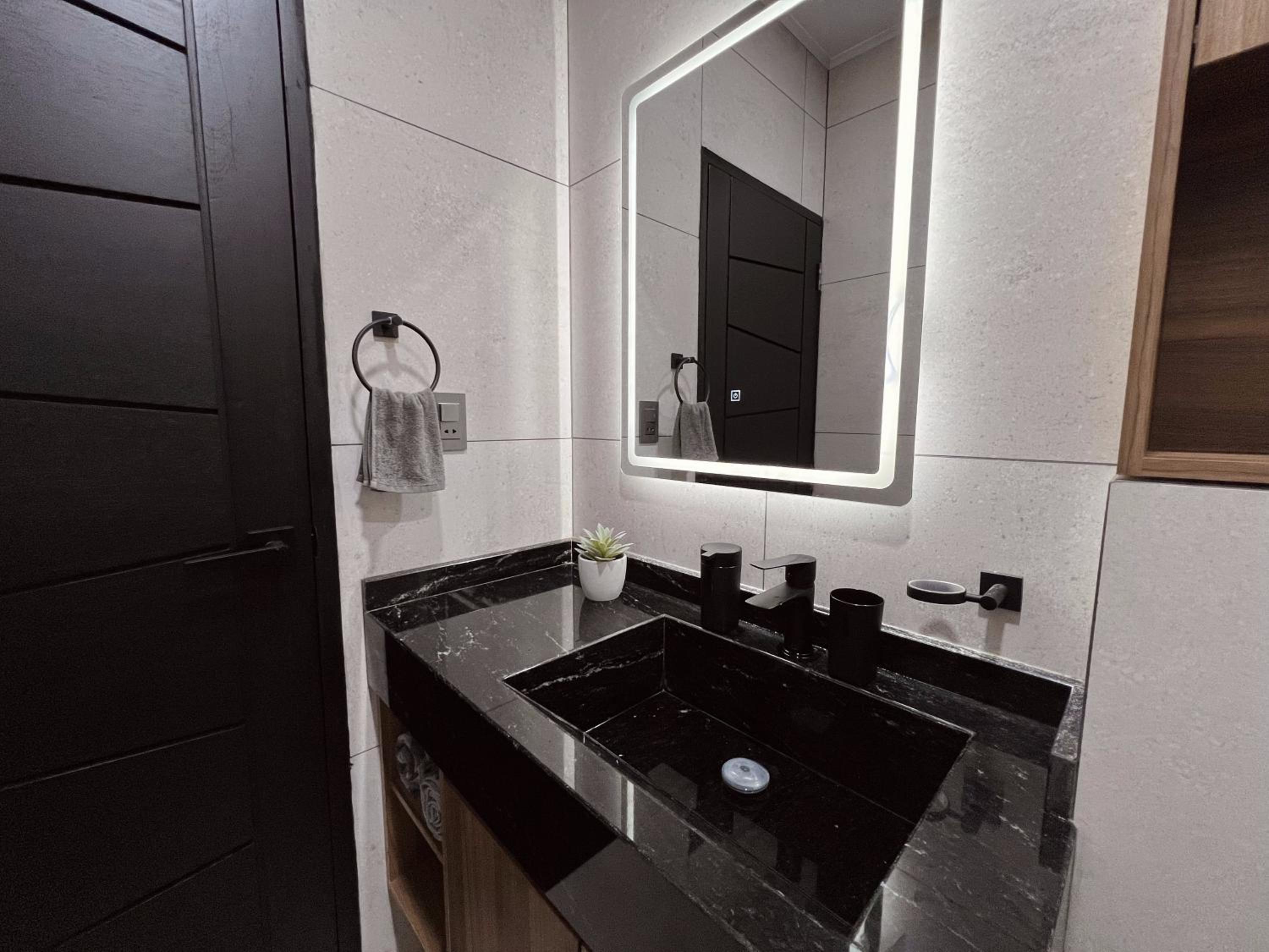 Apartamento Inteligente de Lujo, Comodo y Completo