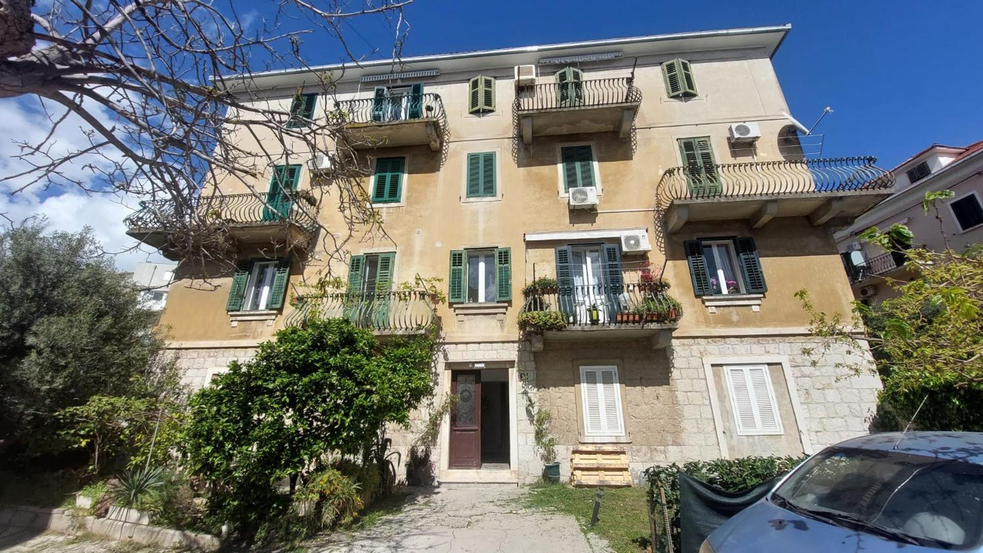 Apartment Pape