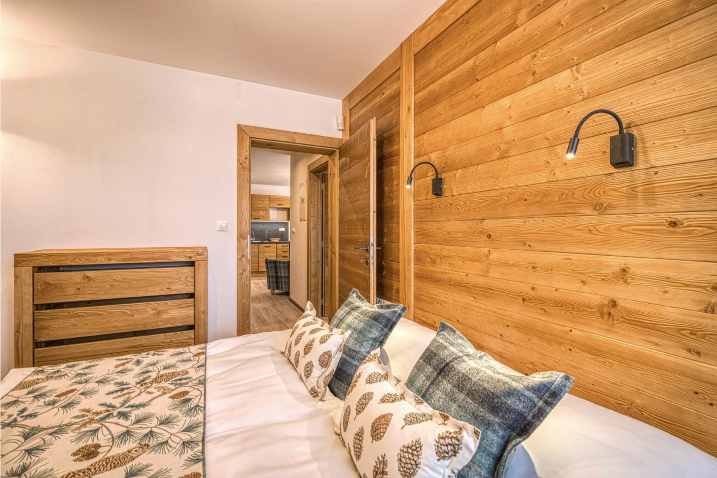 CHALET MOUNTAIN