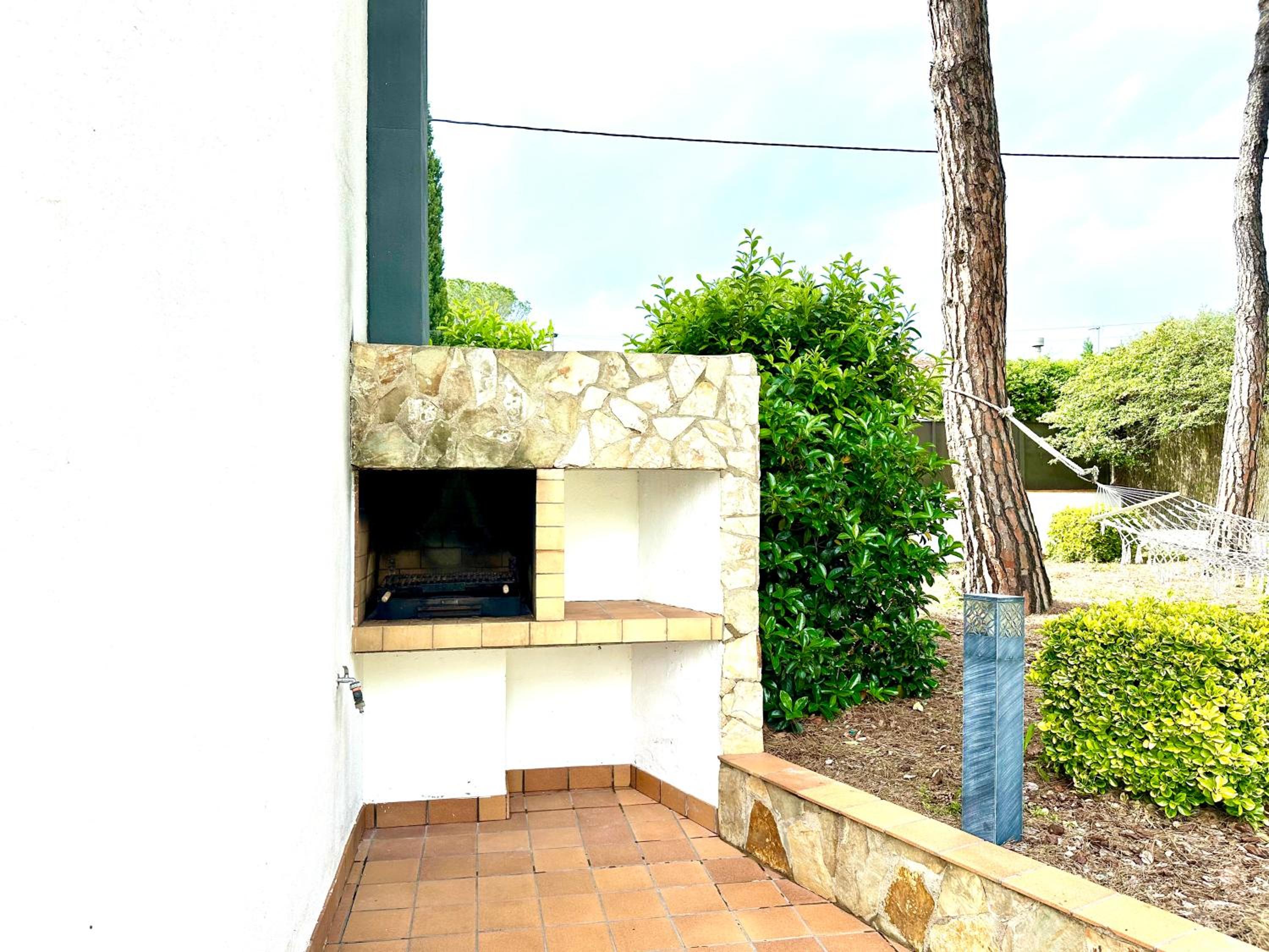 MODERN VILLA IN COSTA BRAVA