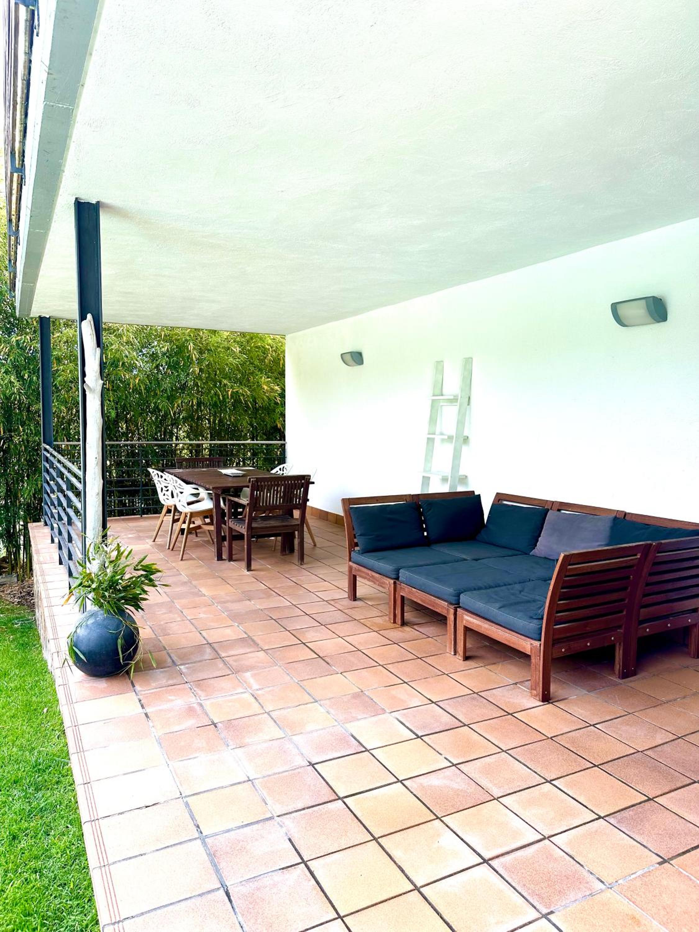MODERN VILLA IN COSTA BRAVA