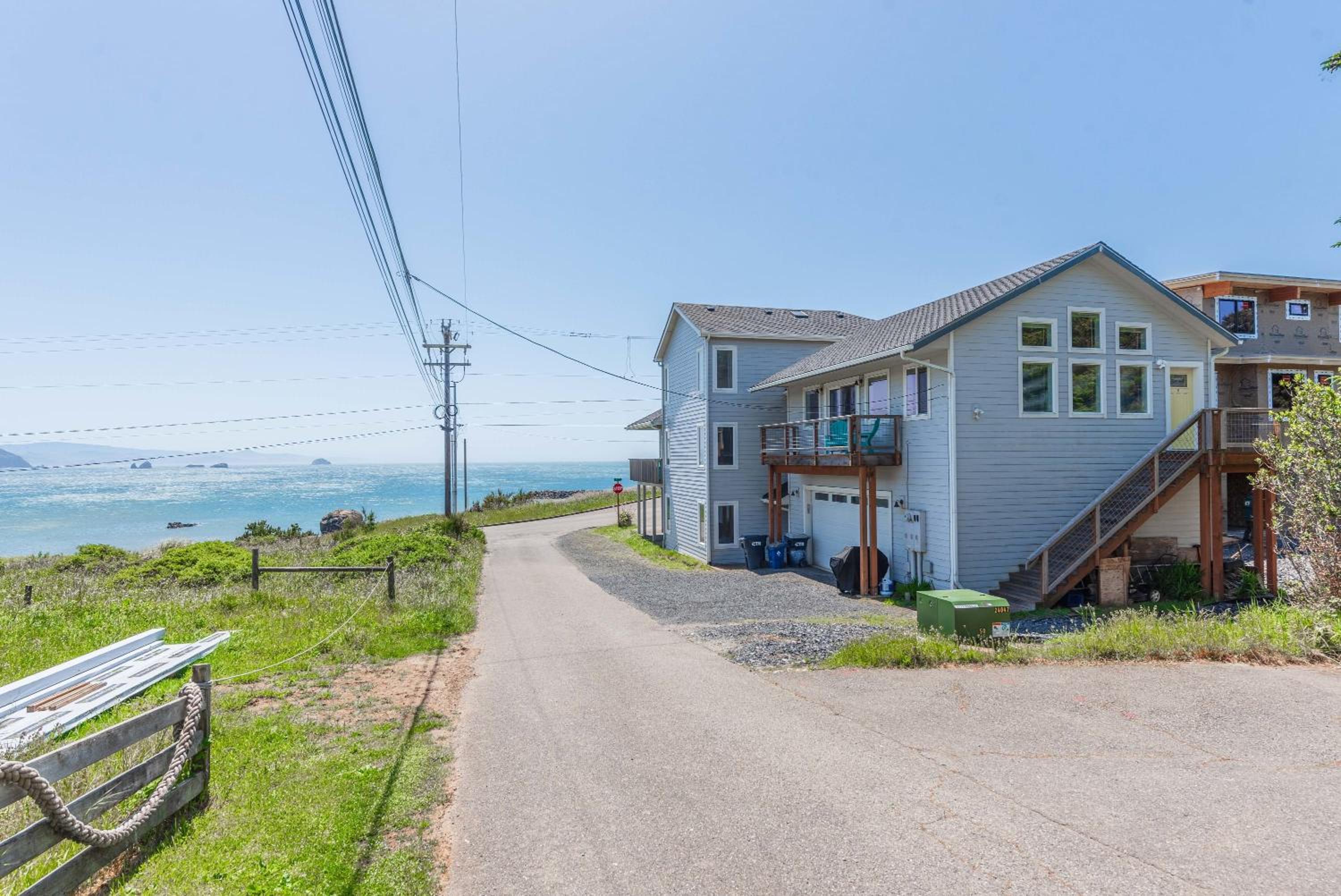 #StayinMyDistrict Oceanview Studio Loft