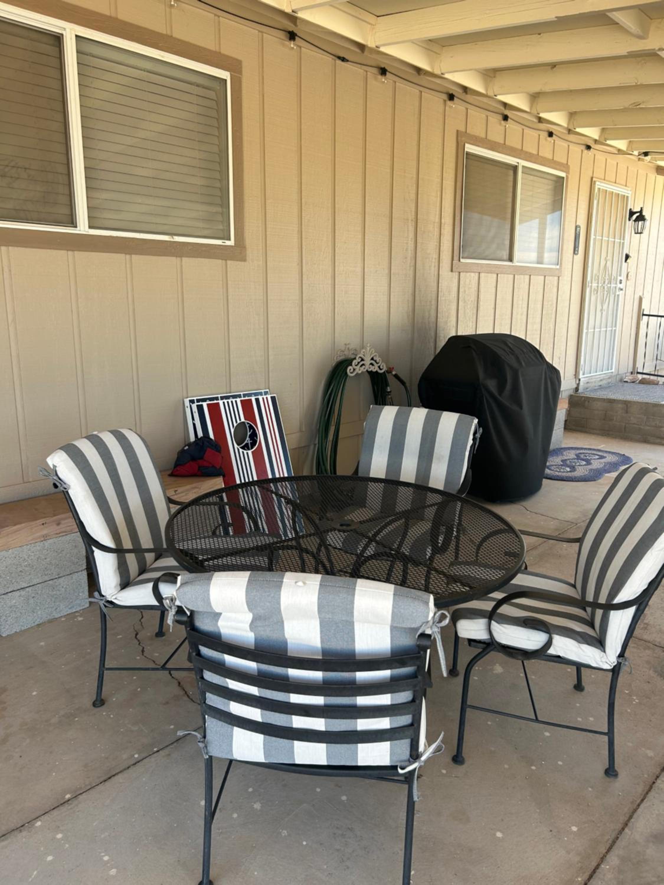 Rare four Bedroom MeadviewVacation Home - Grand Canyon West-Skywalk view 3